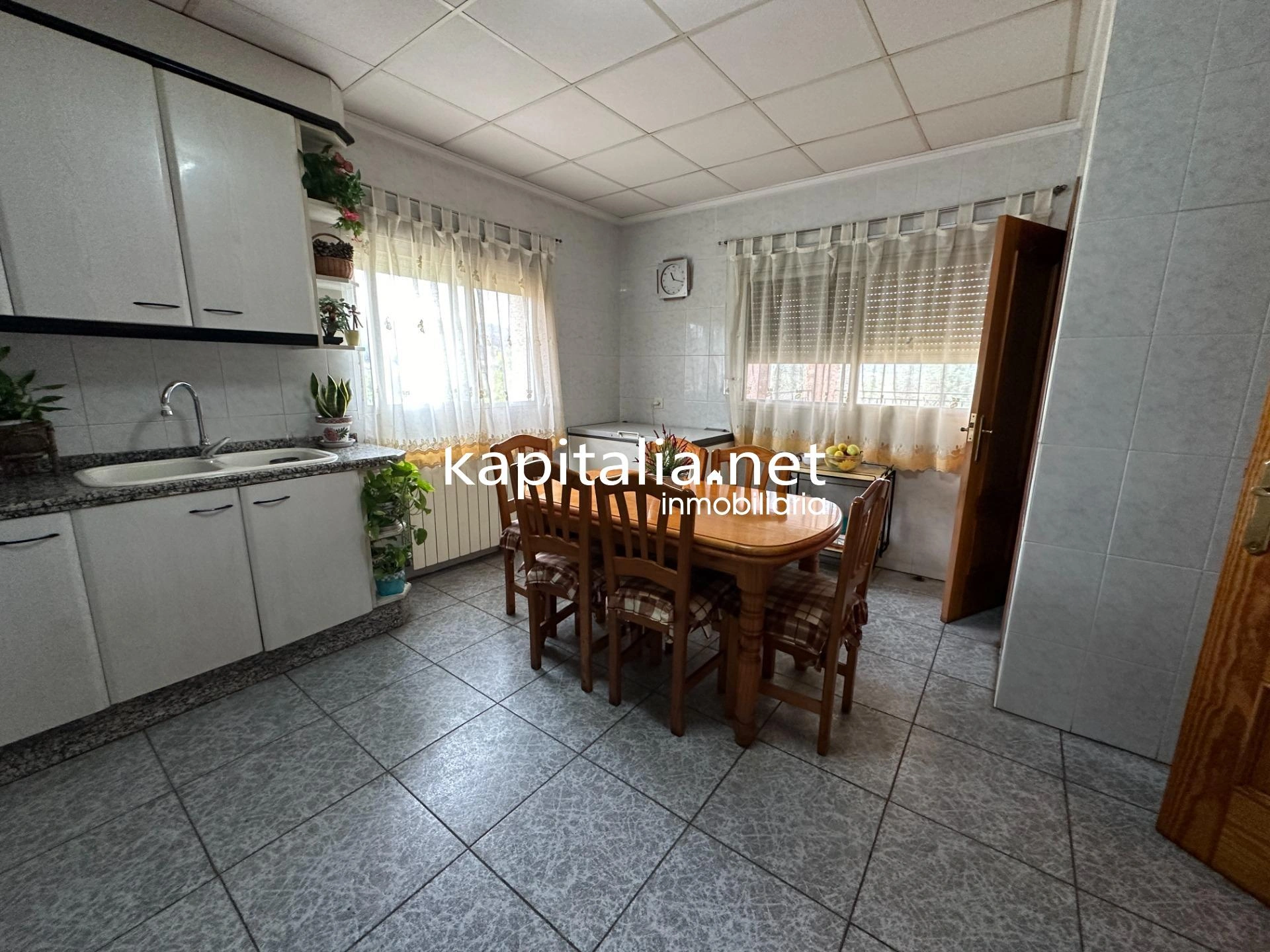 Chalet a la venta en Cocentaina, Alicante.