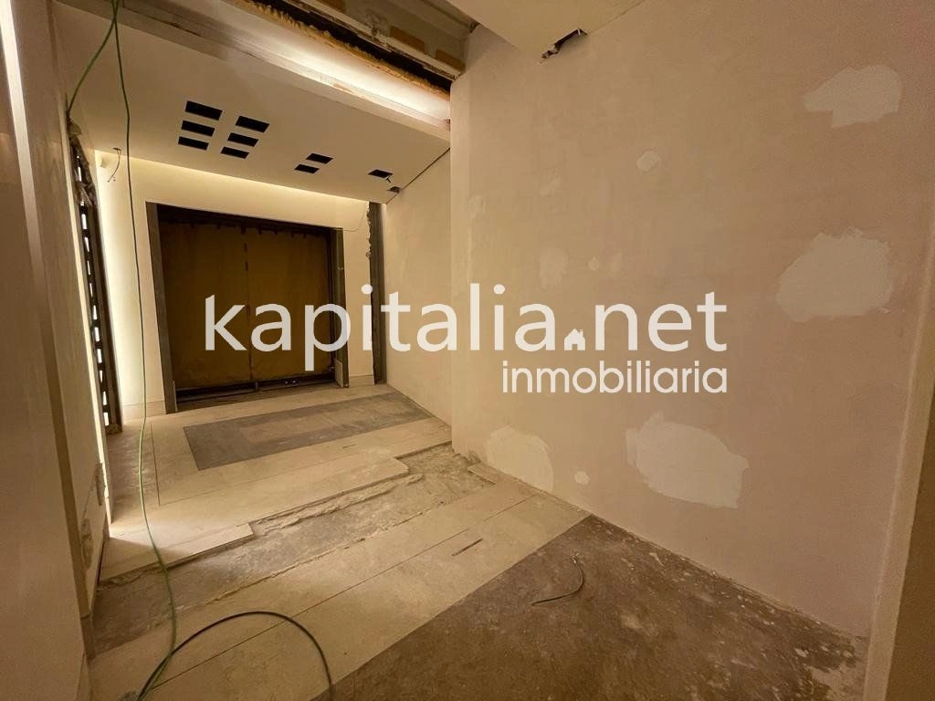 01958 - Commercial premises for rent in the centre of Valencia (Valencia)
