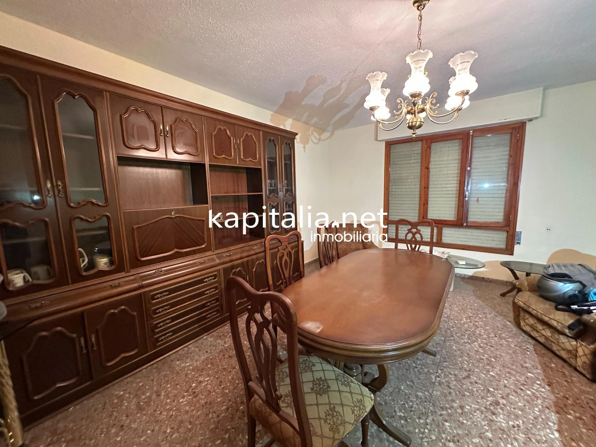 PISO CÉNTRICO CON GRAN TERRAZA A LA VENTA EN ONTINYENT