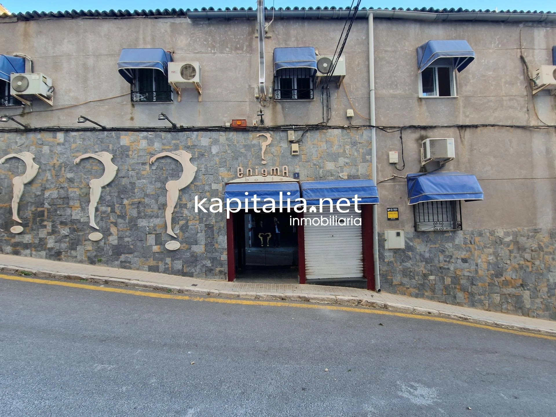08857 - Venta de propiedad destinada a Pub, Hostel e ocio en Alcoy.