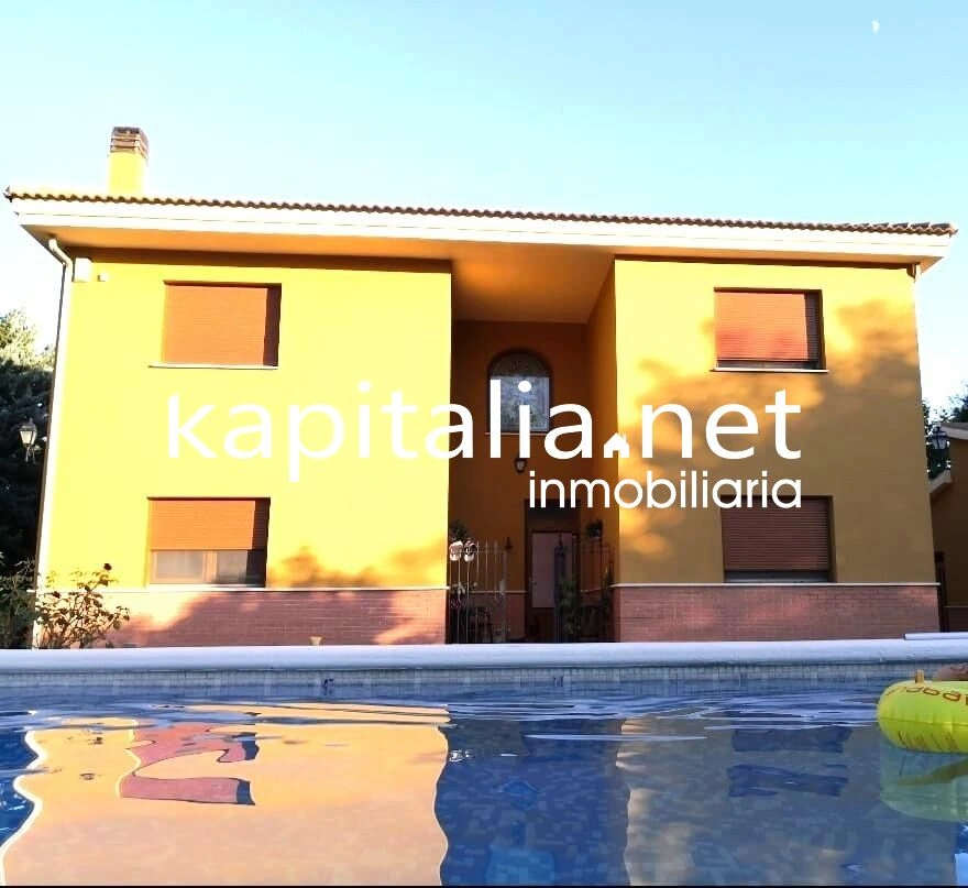 09793 - INTERESANTE CHALET A LA VENTA EN BANYERES DE MARIOLA