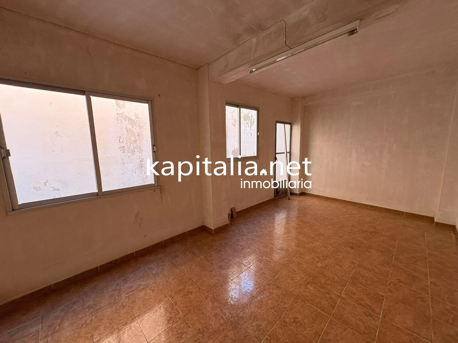 10147 - PISO CON BUHARDILLA A LA VENTA EN VALLADA