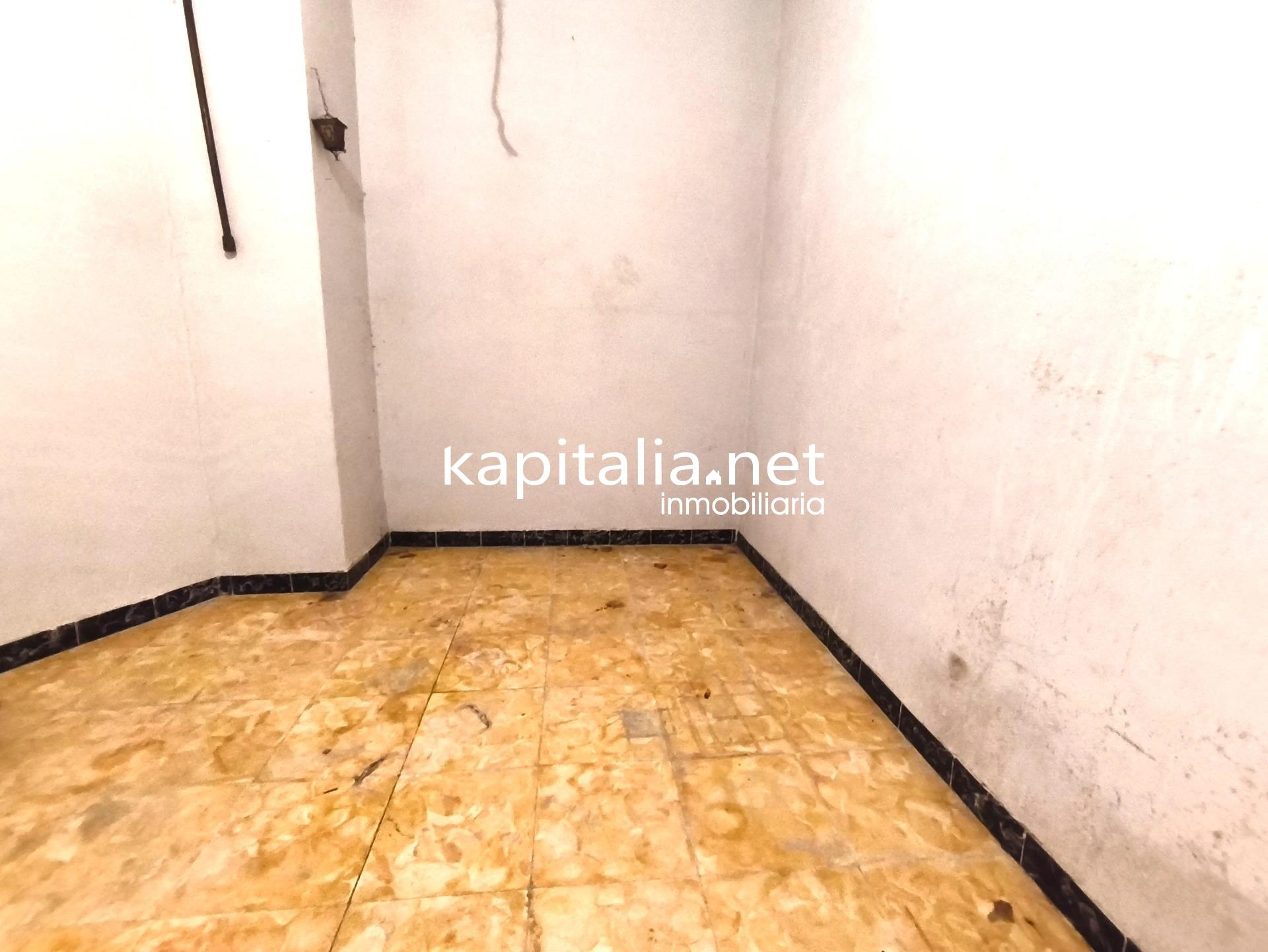 10286 - CASA PARA REFORMAR A LA VENTA EN AGRES CERCA DE LA PENSION MARIOLA.