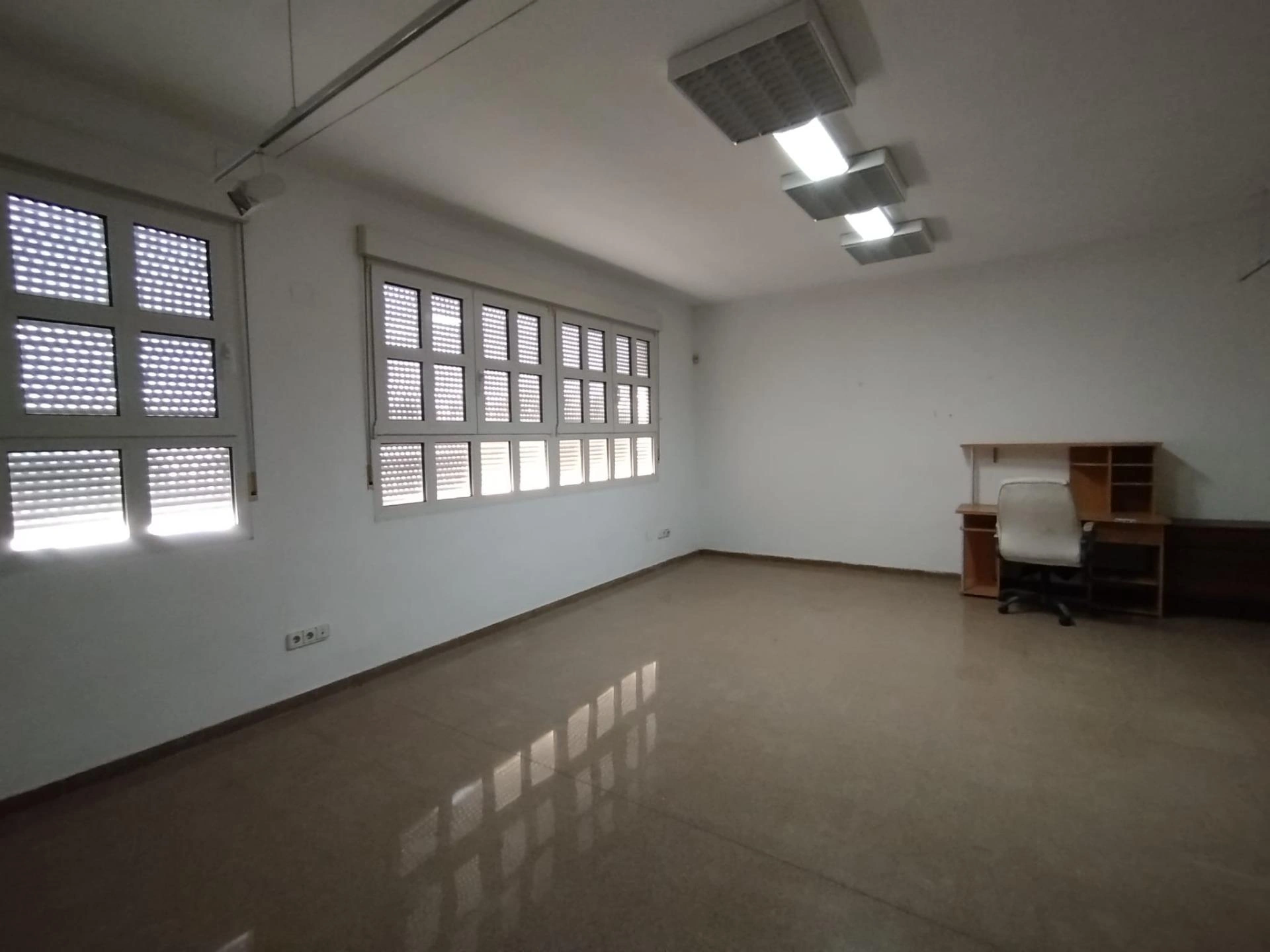 Nave industrial y viviendas con infinitas posibilidades en venta en Bocairent