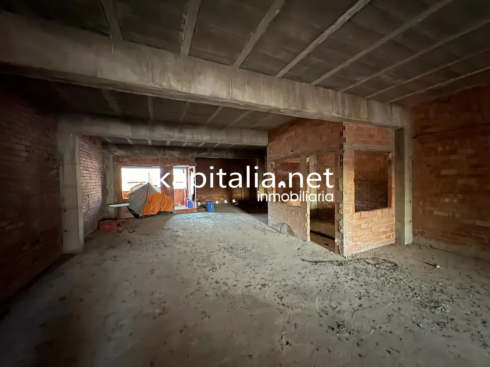 EDIFICIO DE 3 PLANTAS PARA TERMINAR DE CONSTRUIR A LA VENTA EN MANUEL