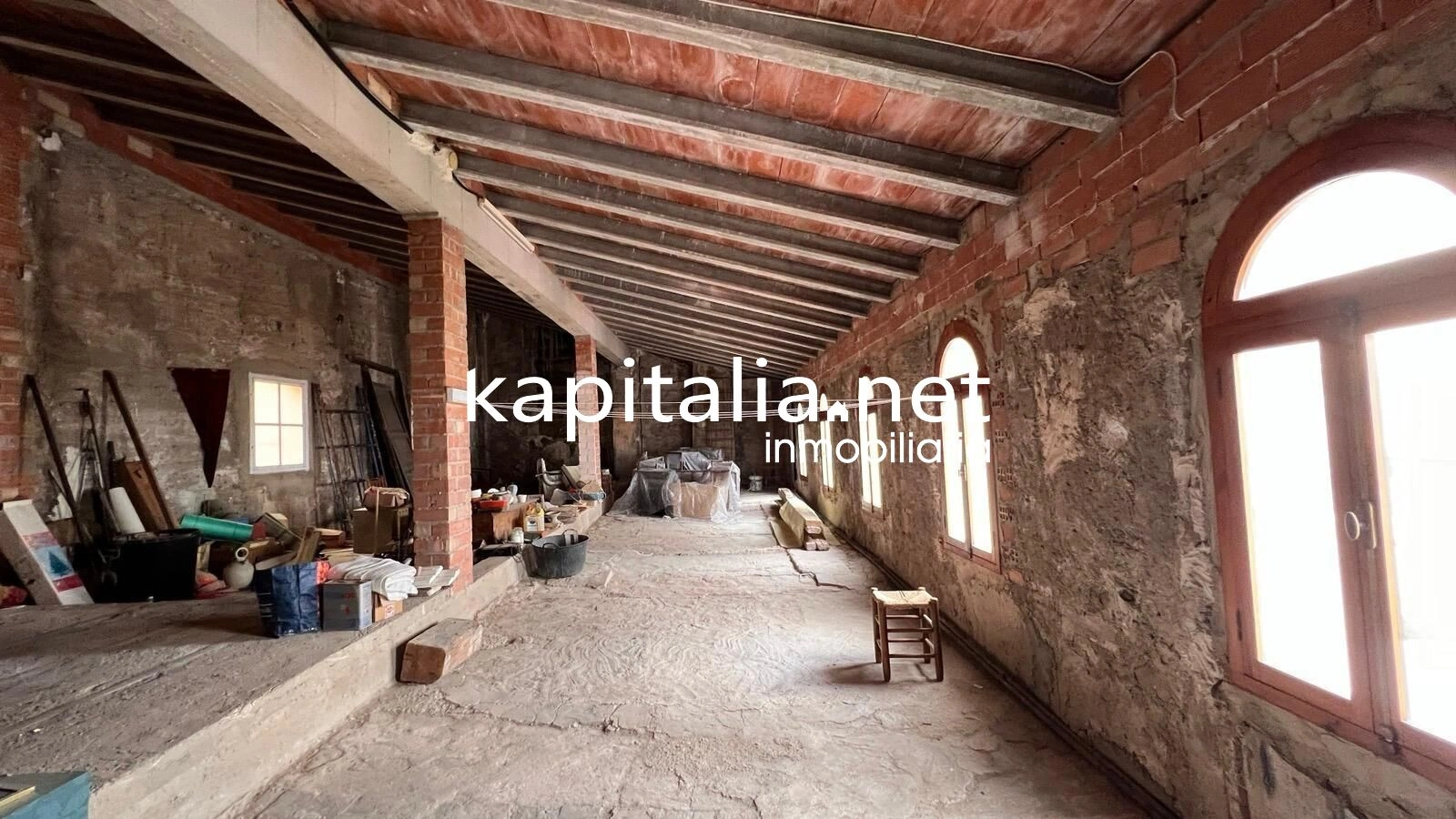 09222 - CASA RURAL A LA VENTA EN EL CENTRO DE XATIVA