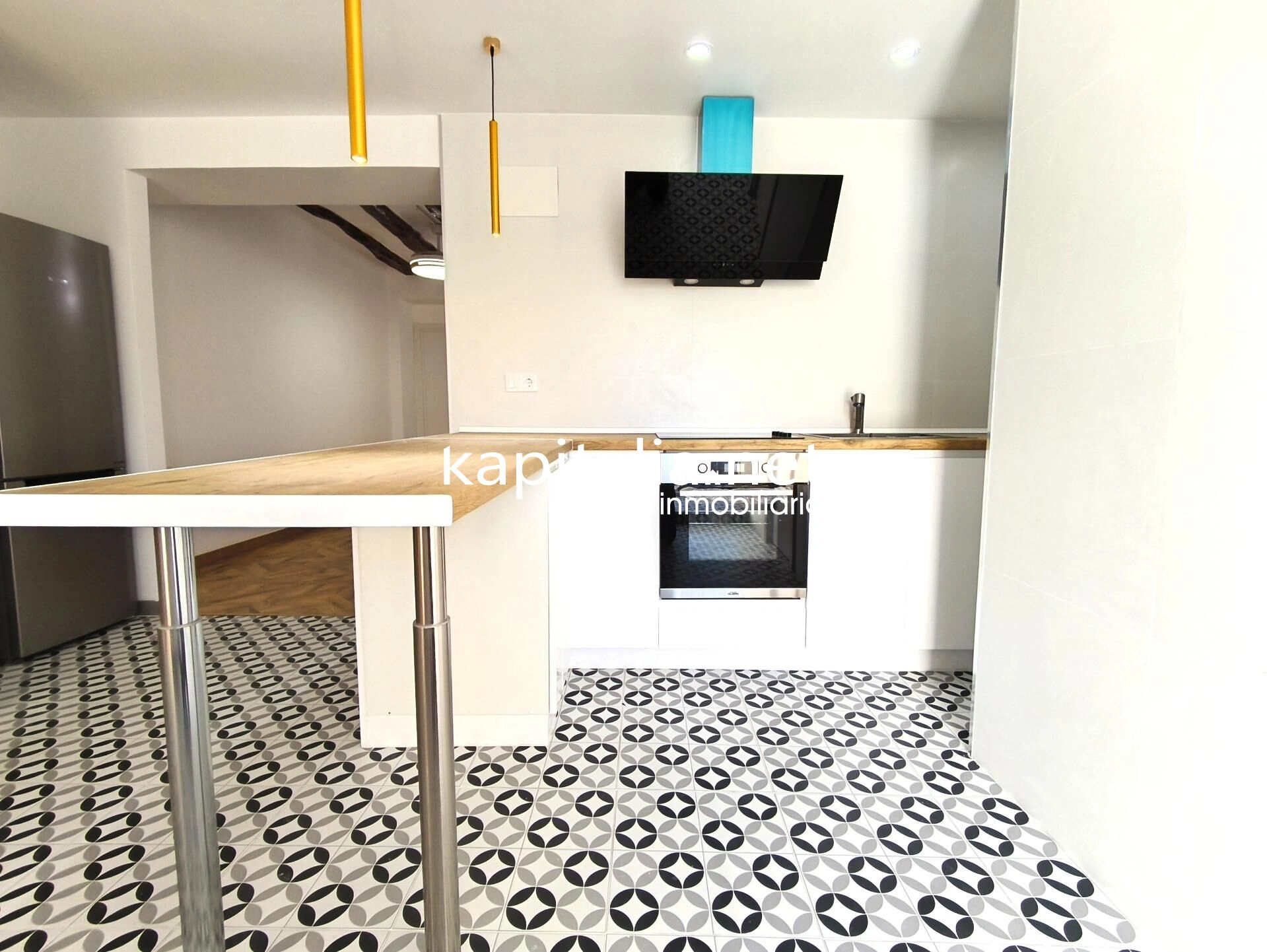 10237 - PISO REFORMADO A LA VENTA EN ALCOY, ZONA ALTA ALCOY