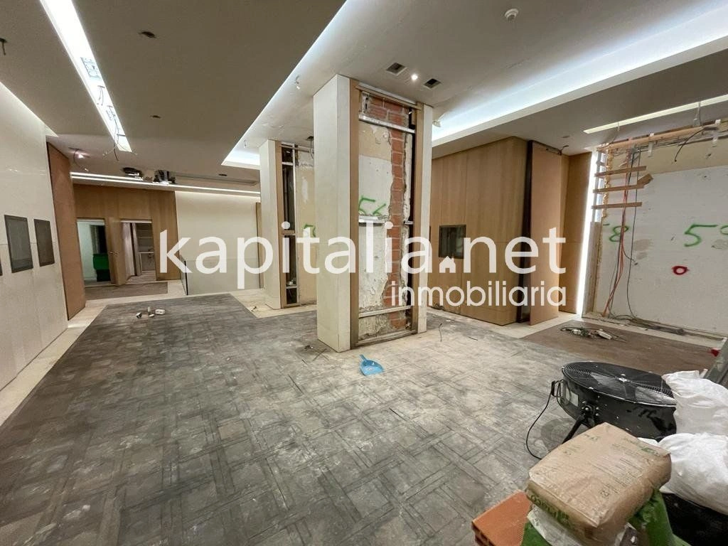 01958 - Commercial premises for rent in the centre of Valencia (Valencia)