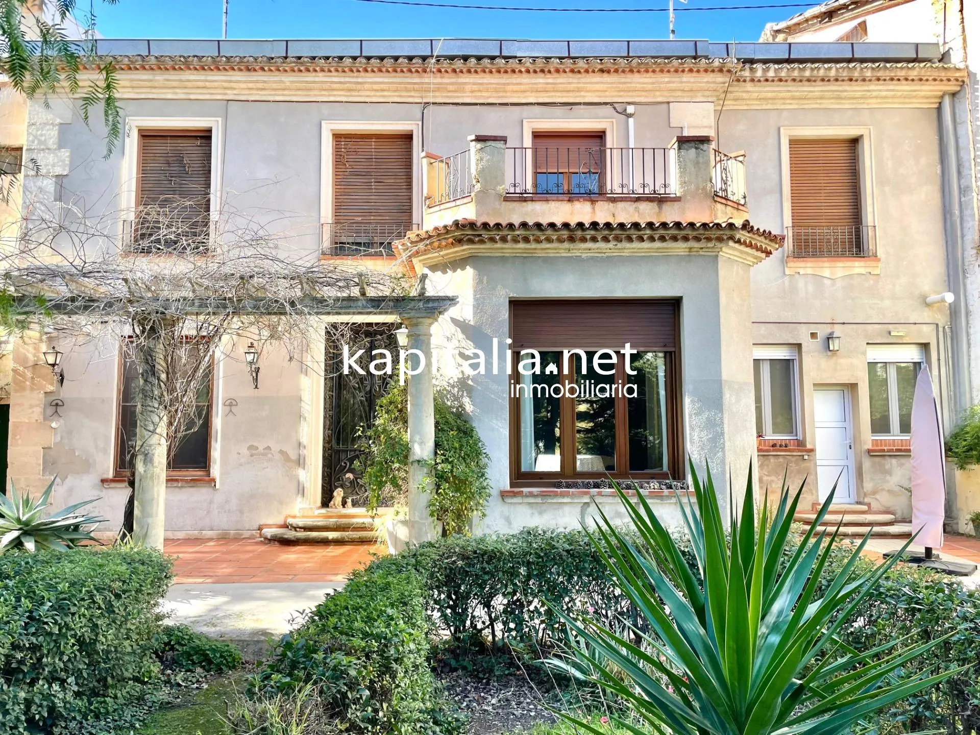 09693 - Gran casa señorial con gran jardín a la venta en Cocentaina!