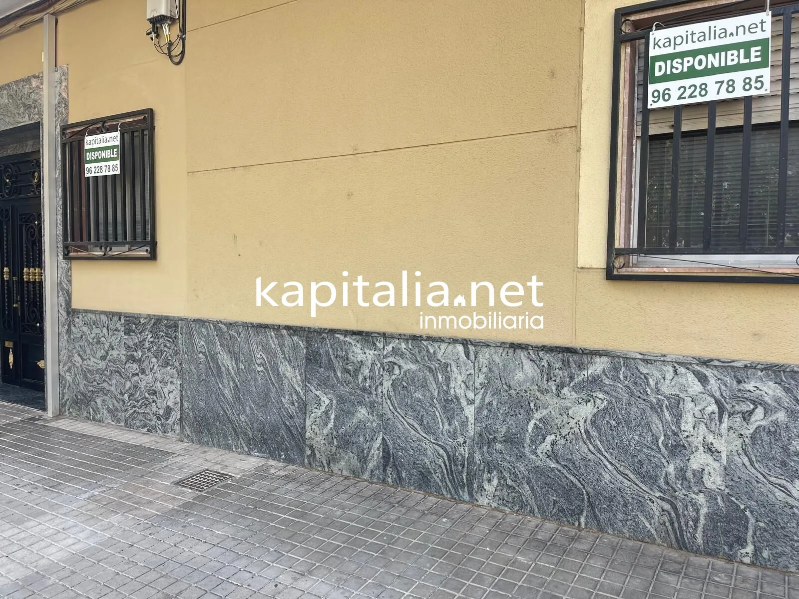 09874 - Local comercial en Xativa