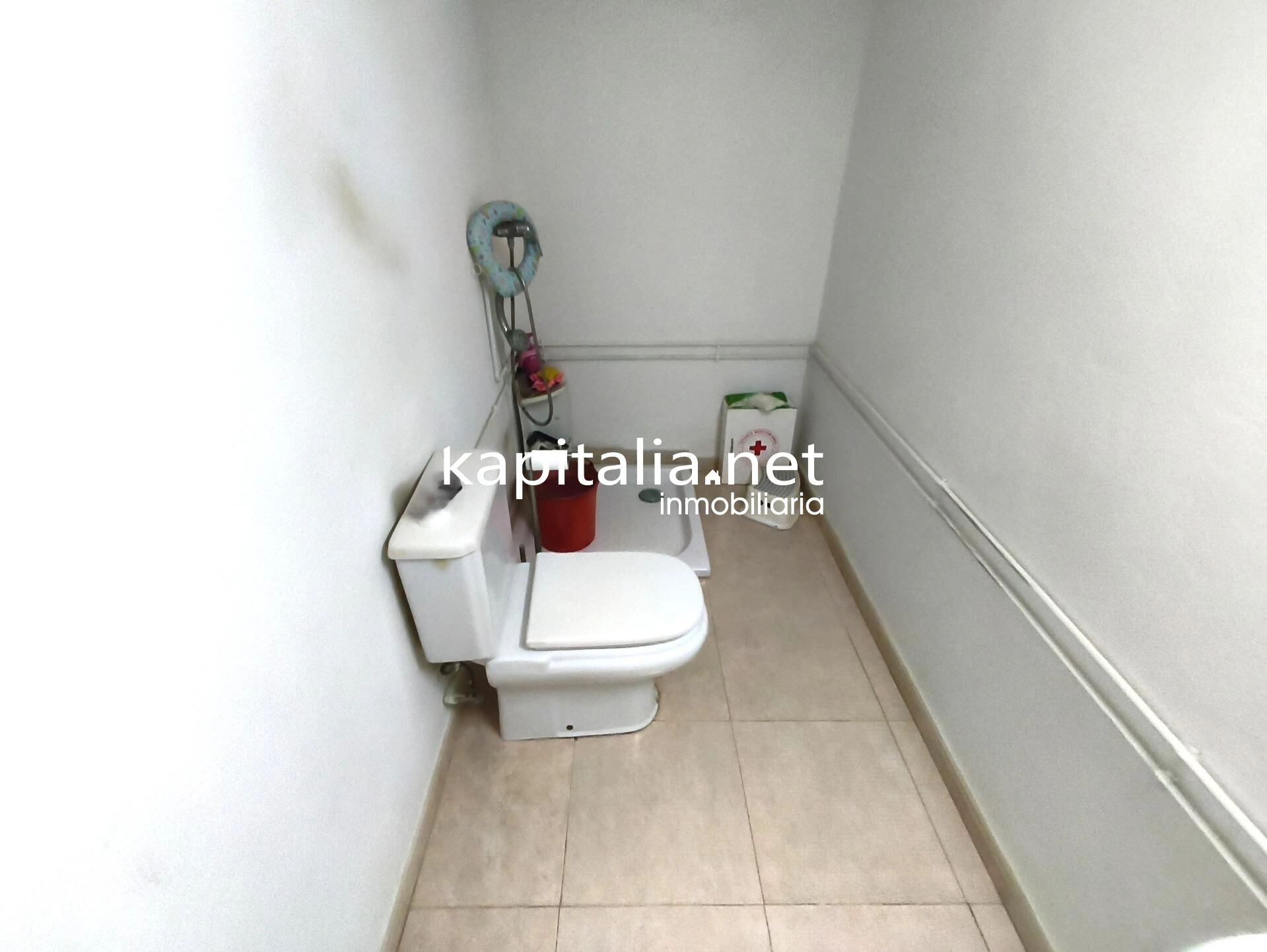 10199 - CASA A LA VENTA PARA REFORMAR CON BUENA UBICACIÓN.