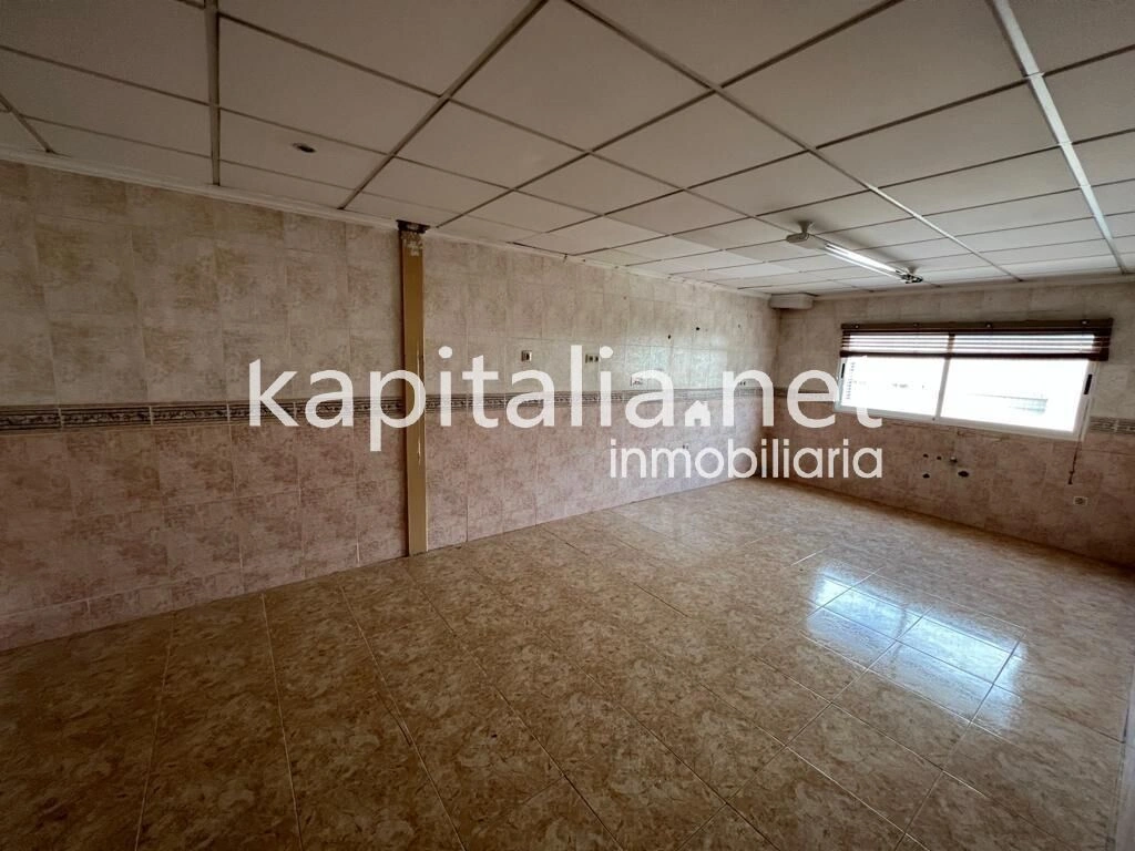 08417 - NAVE INDUSTRIAL A LA VENTA EN XATIVA