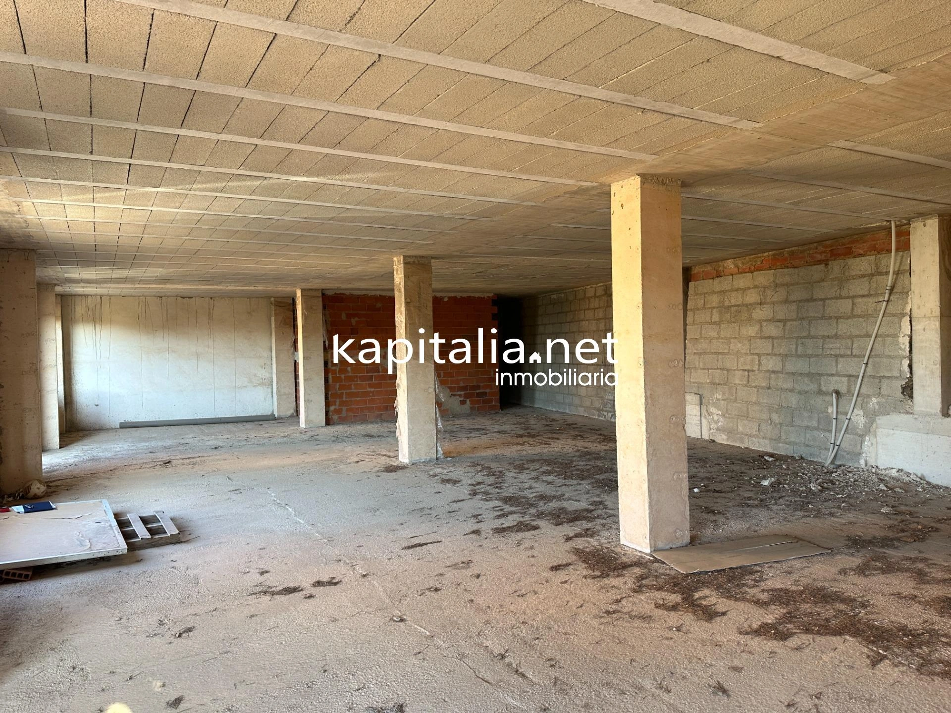 EDIFICIO A LA VENTA EN AGULLENT
