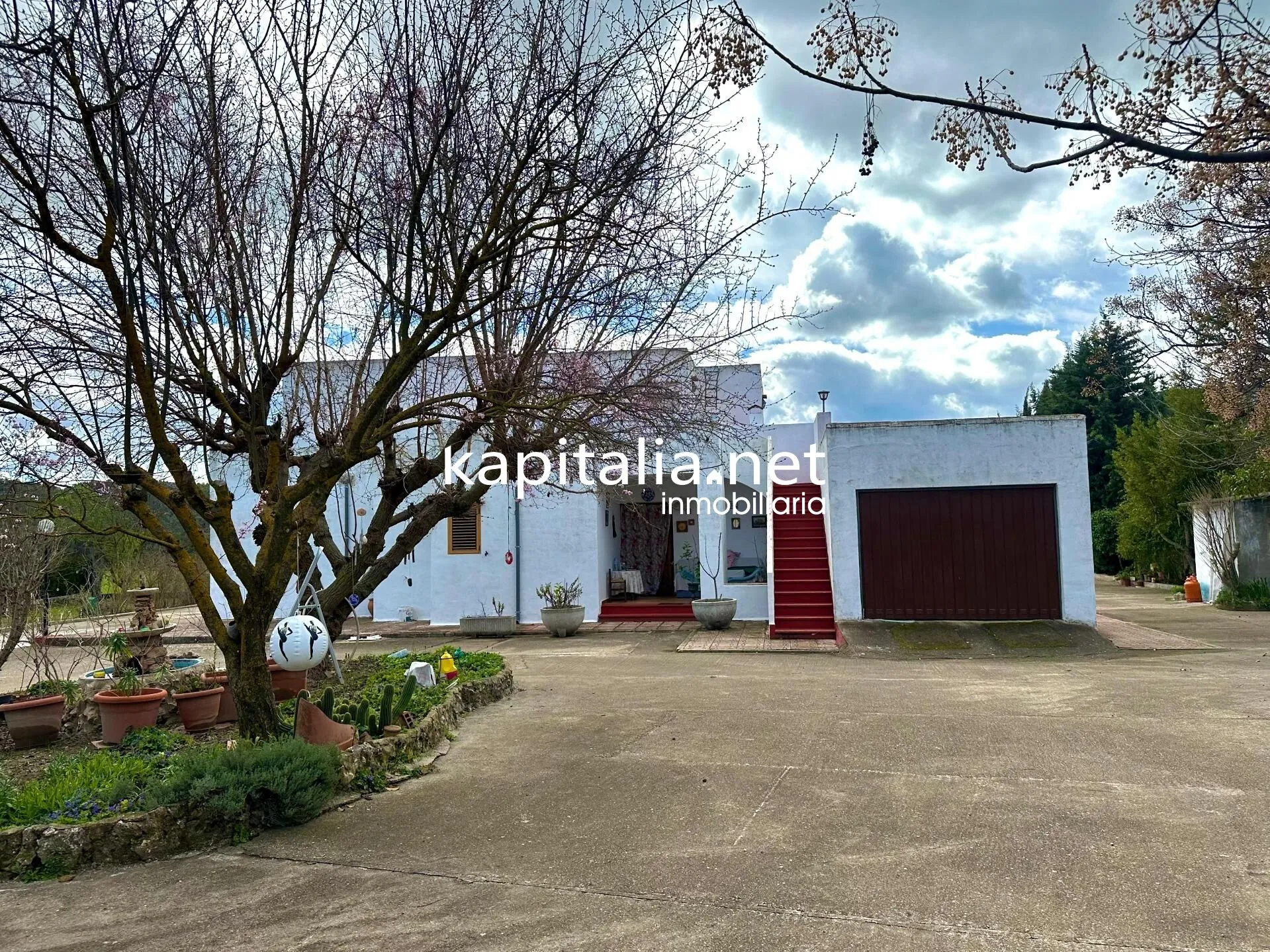 09812 - Chalet con vistas maravillosas a la venta en Alcoy