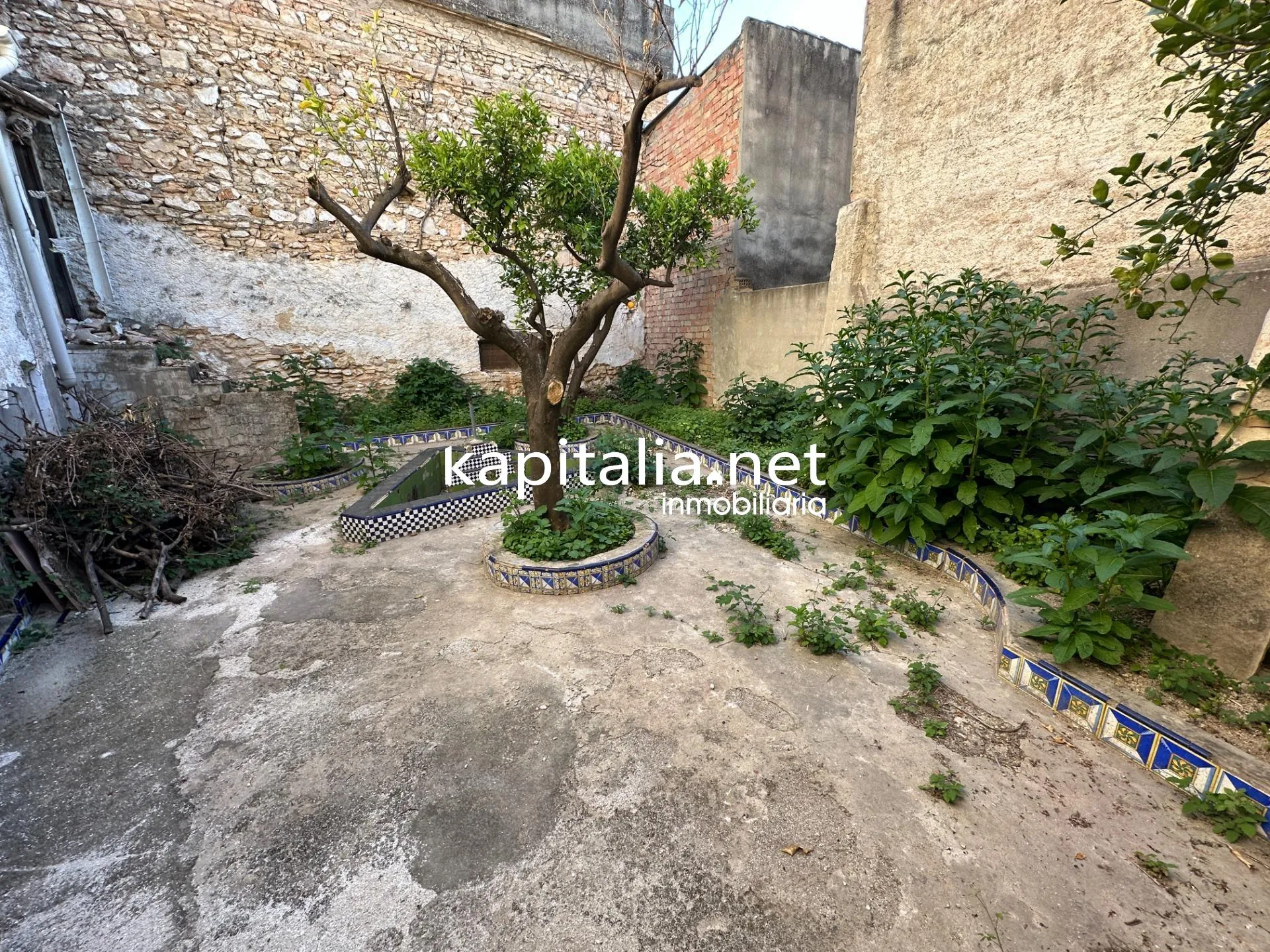 GRAN CASA A LA VENTA EN AGULLENT