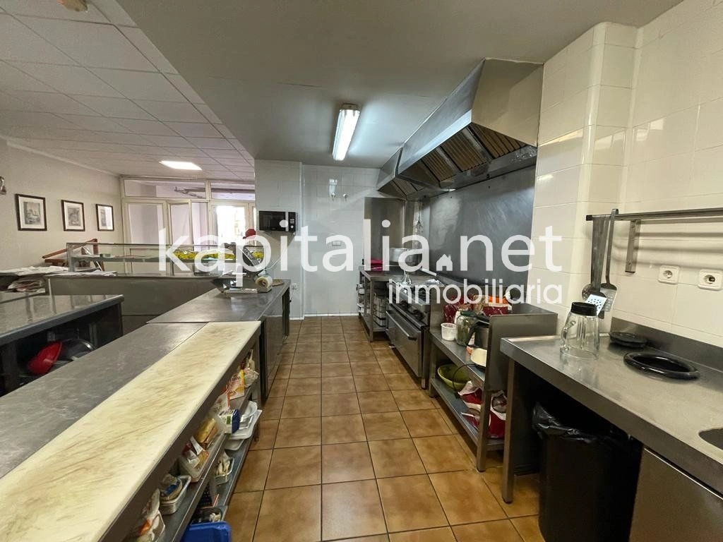 Local comercial totalmente equipado