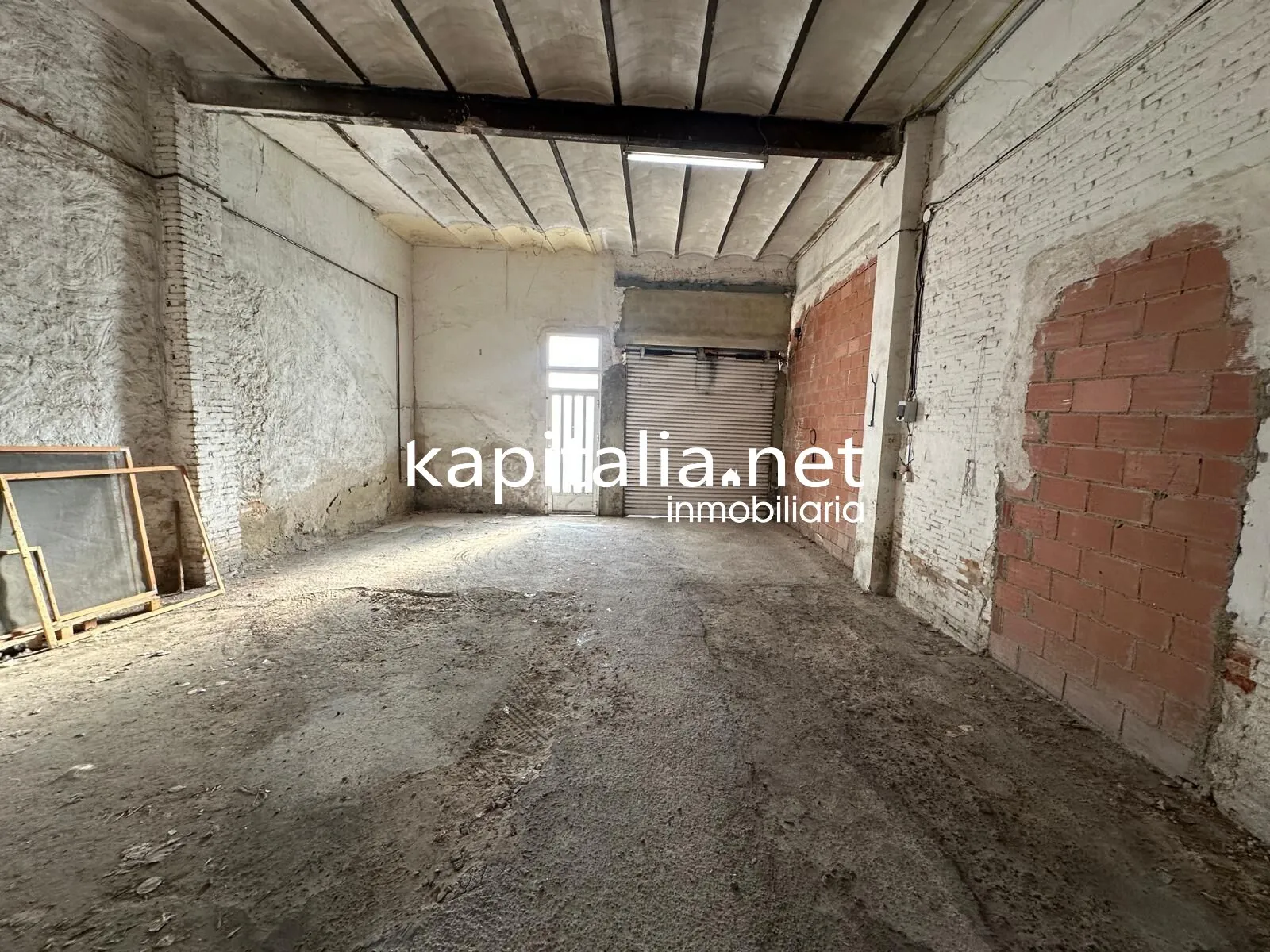 Edificio en venta en L´Olleria (Valencia)
