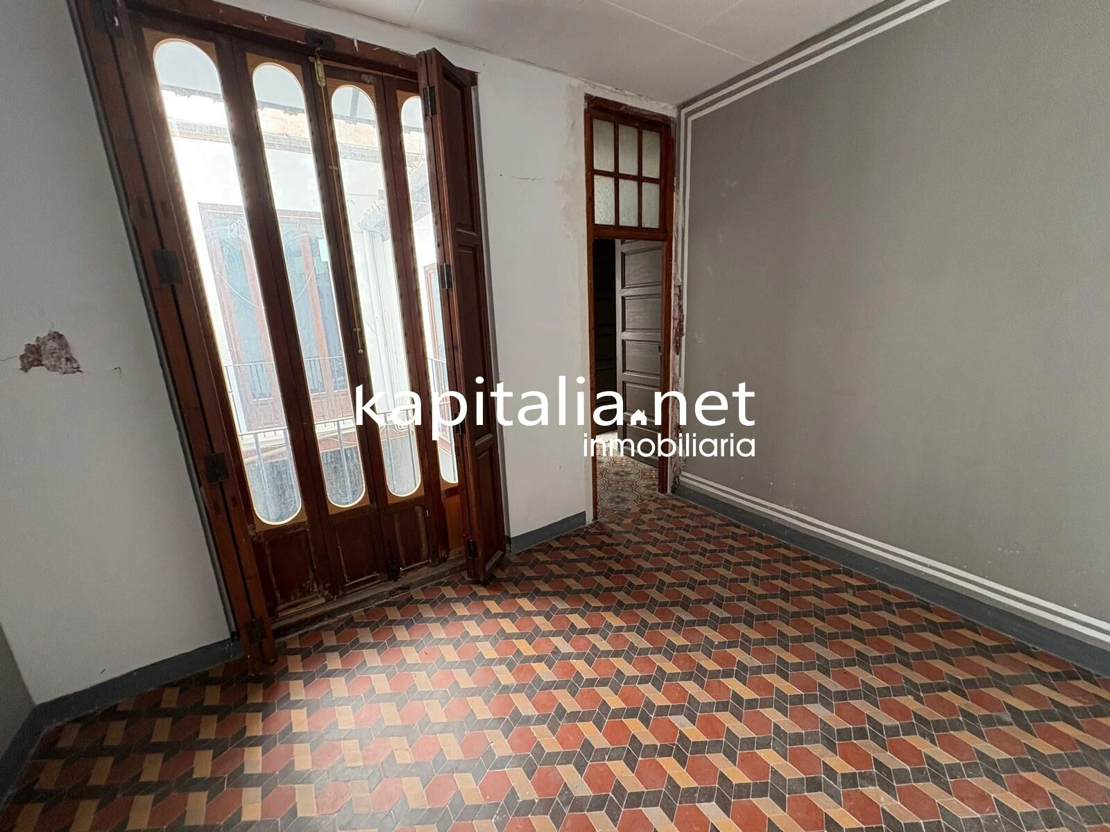 10011 - CASA SEÑORIAL A LA VENTA EN EL CENTRO DE XATIVA