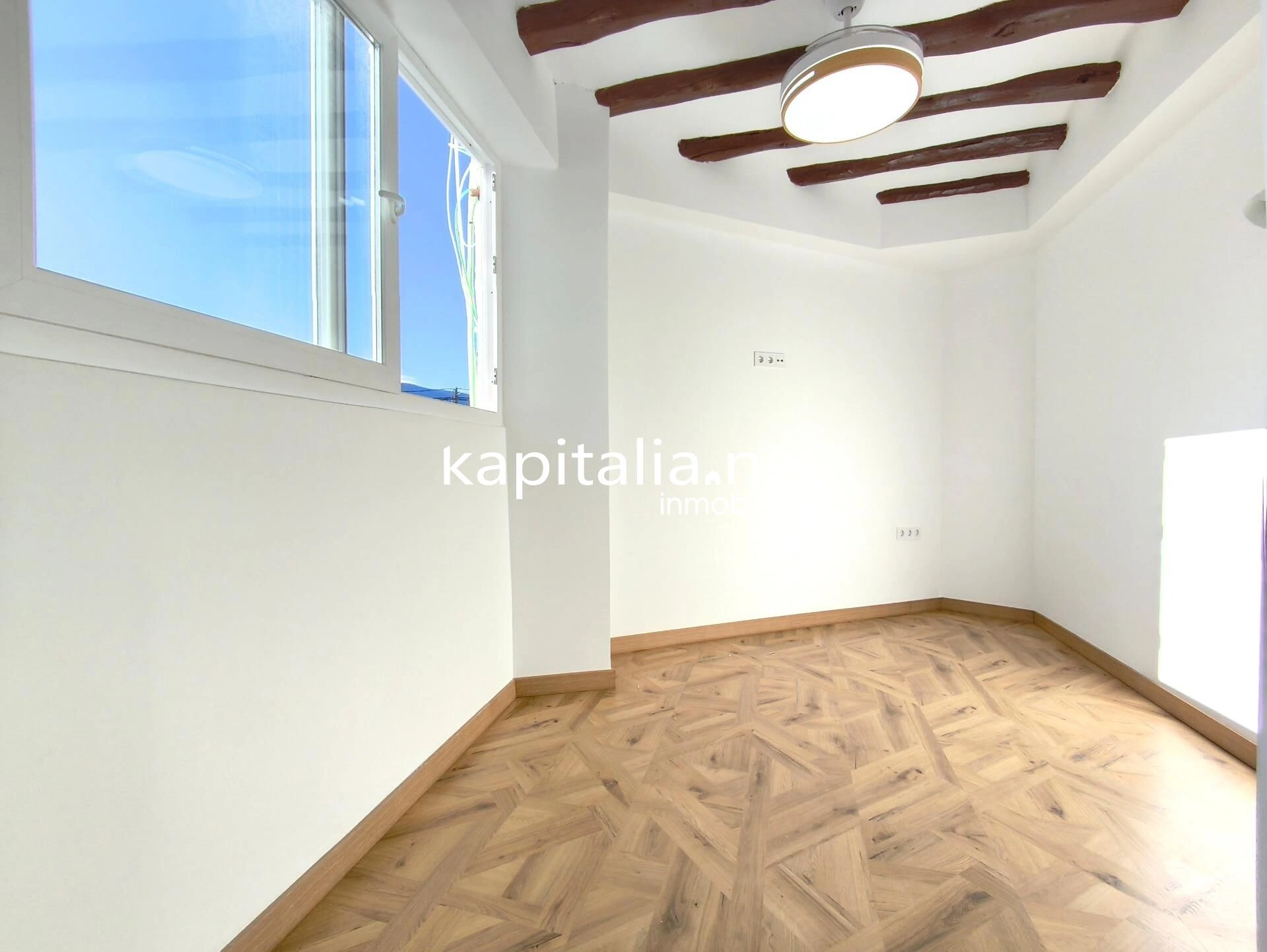 10237 - PISO REFORMADO A LA VENTA EN ALCOY, ZONA ALTA ALCOY