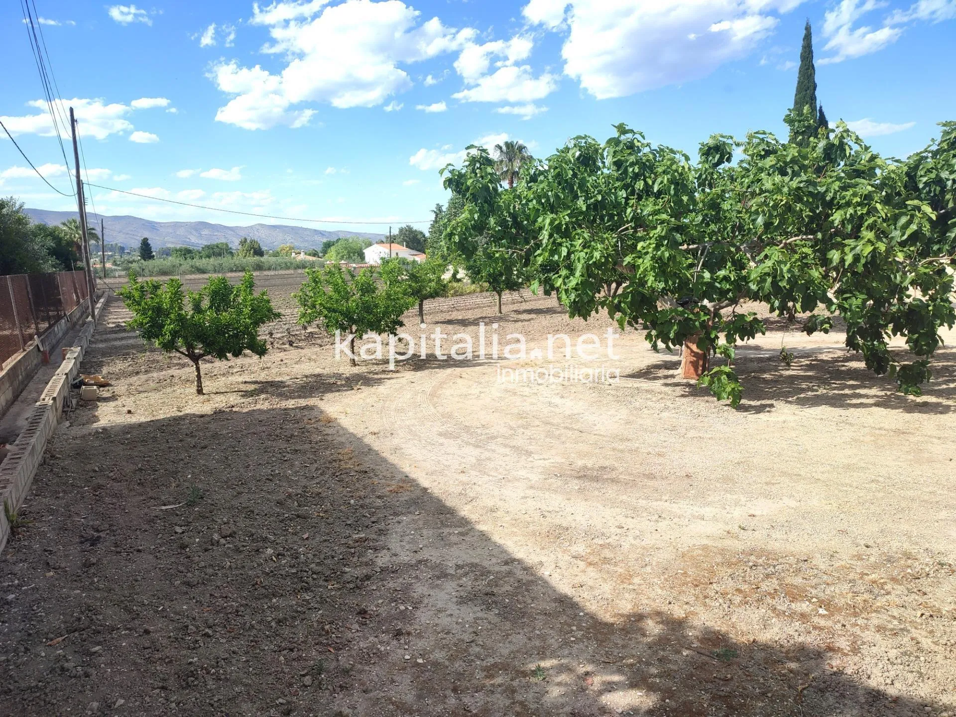 TERRENO A LA VENTA EN ONTINYENT UBICADO ZONA EL LLOMBO