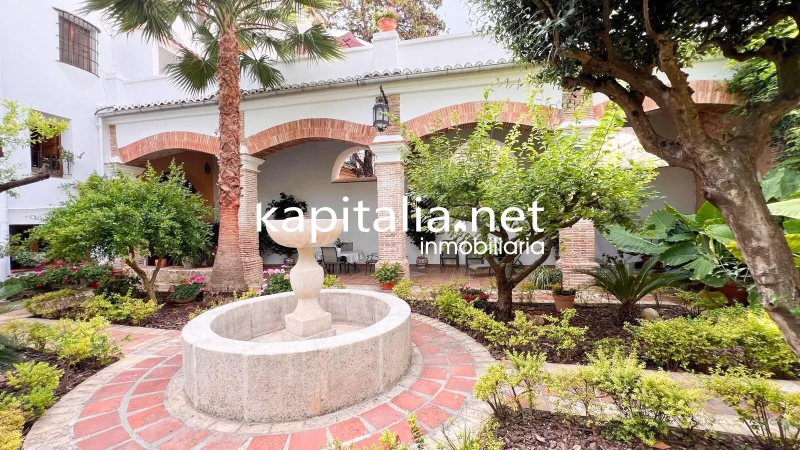 09222 - CASA RURAL A LA VENTA EN EL CENTRO DE XATIVA