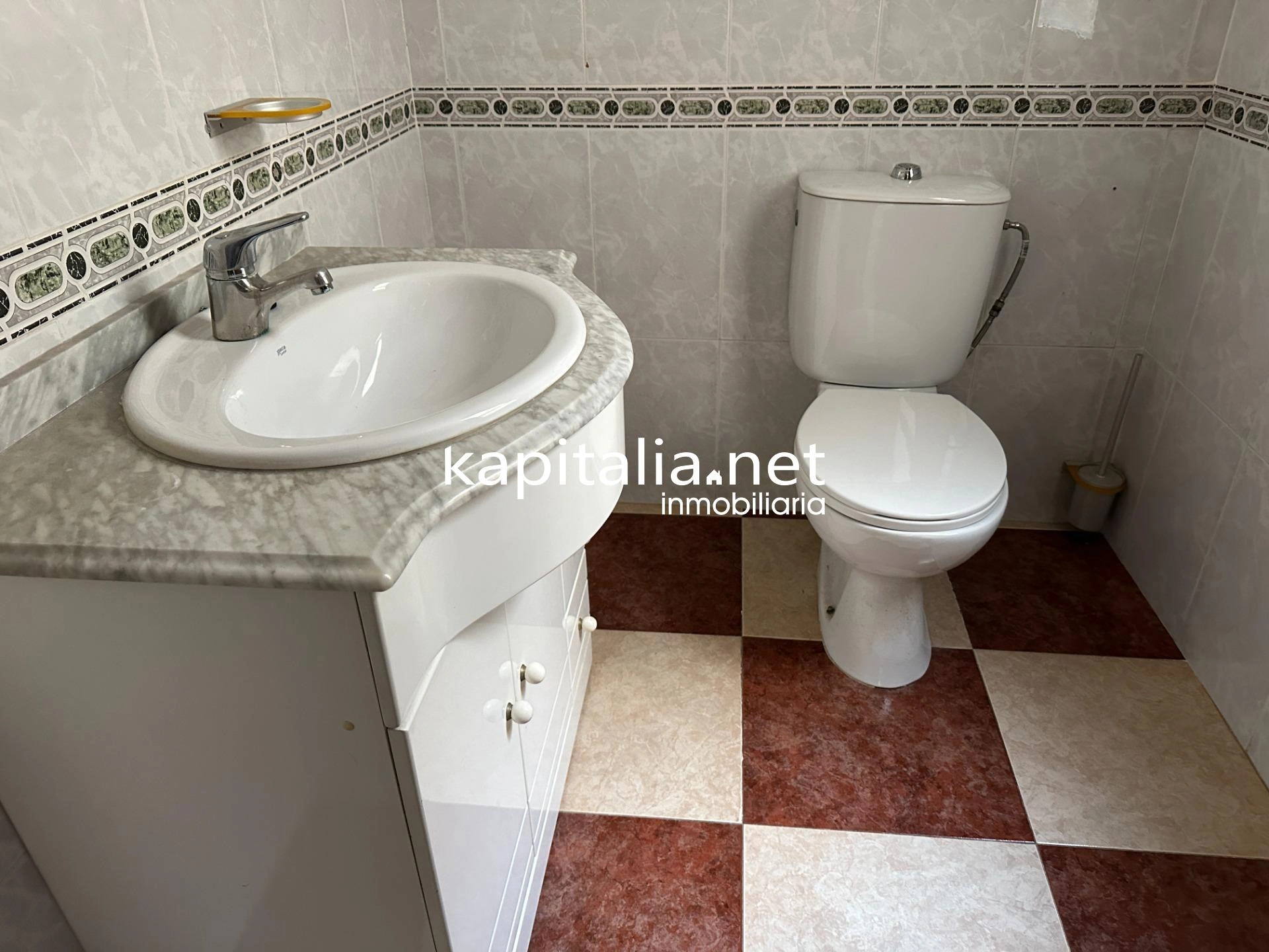 PISO A LA VENTA EN ALBAIDA
