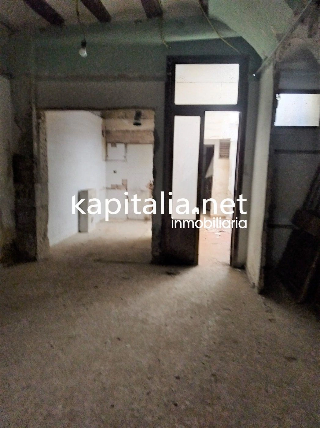 06887 - INTERESANTE CASA A LA VENTA EN ONTINYENT, ZONA CERCA DEL CENTRO COMERCIAL Y DE LA PLAZA CONCEPCION.