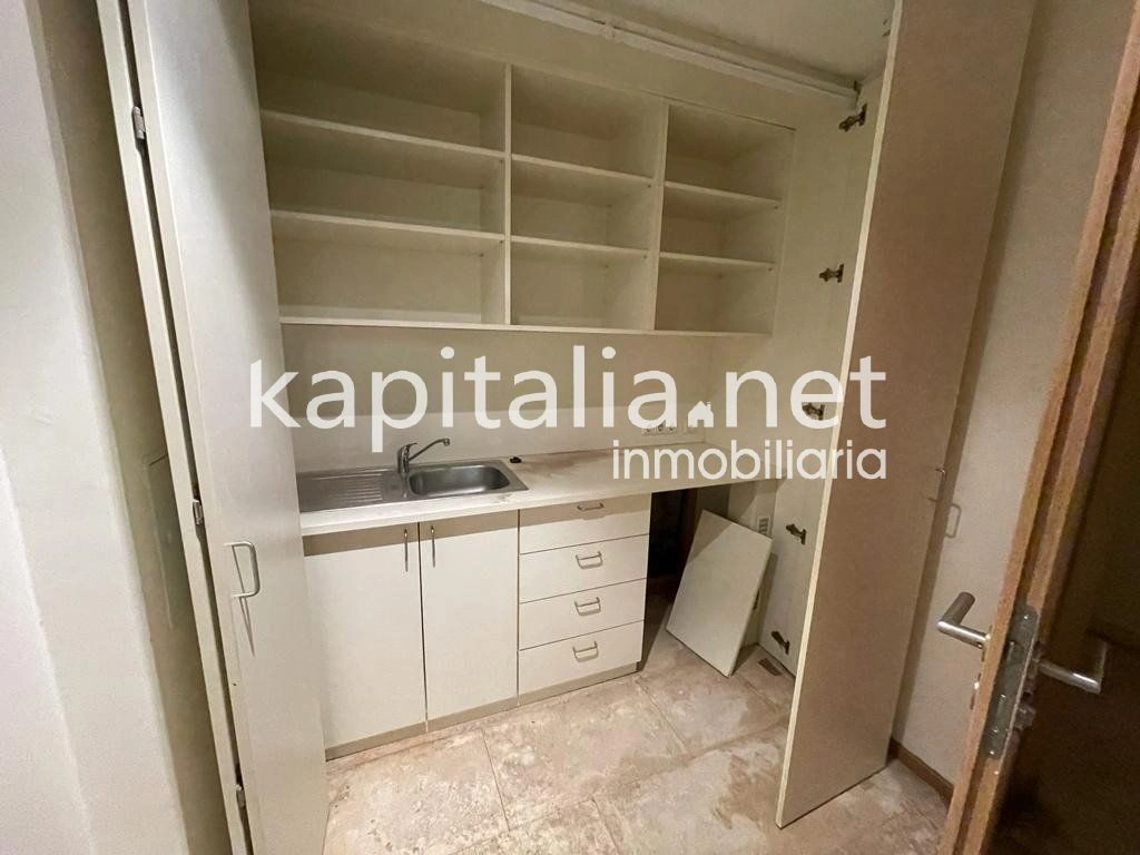 07775 - Commercial premises for rent in the centre of Valencia (Valencia)