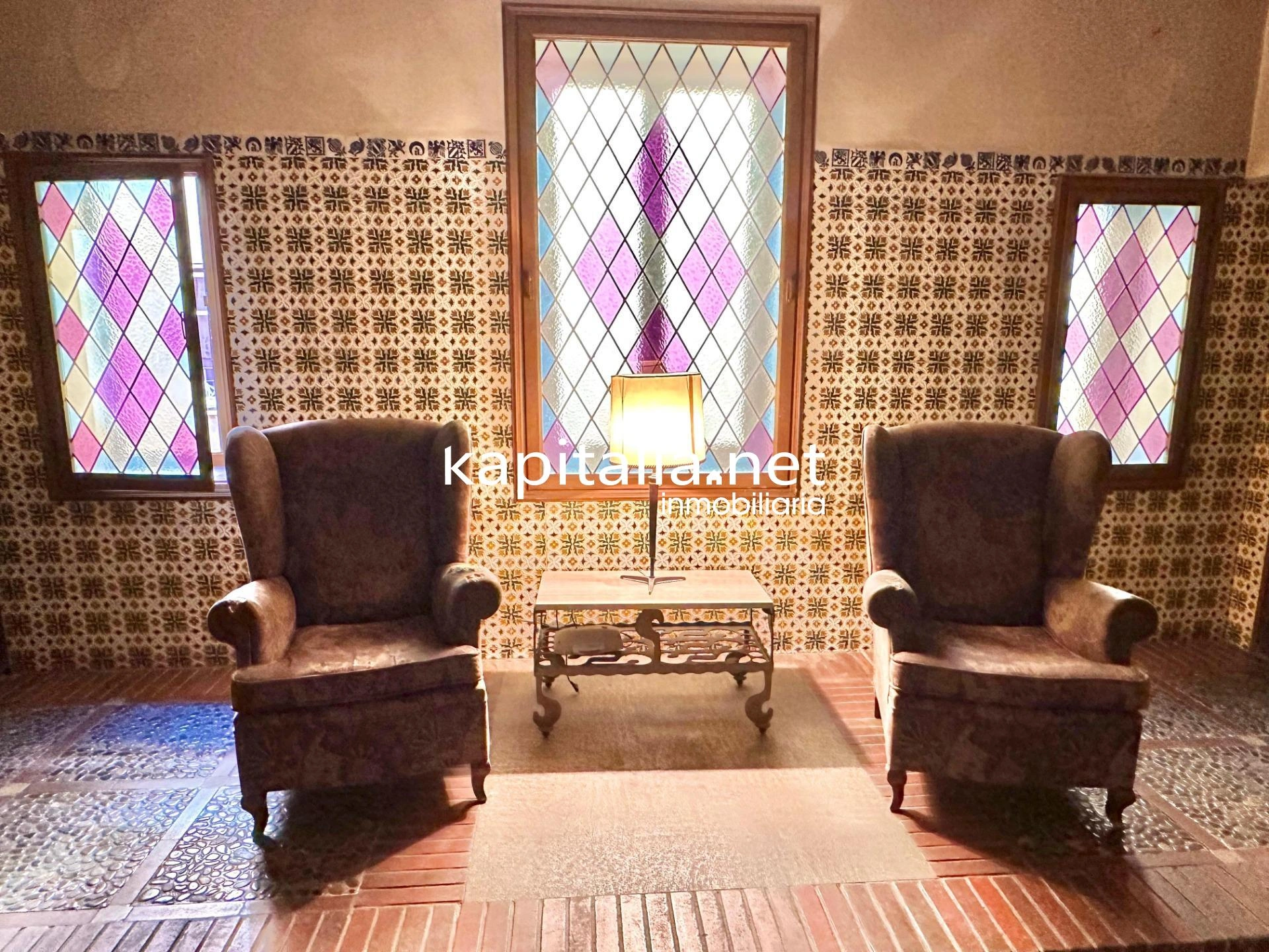 09750 - Gran casa con encanto a la venta en Alcoy