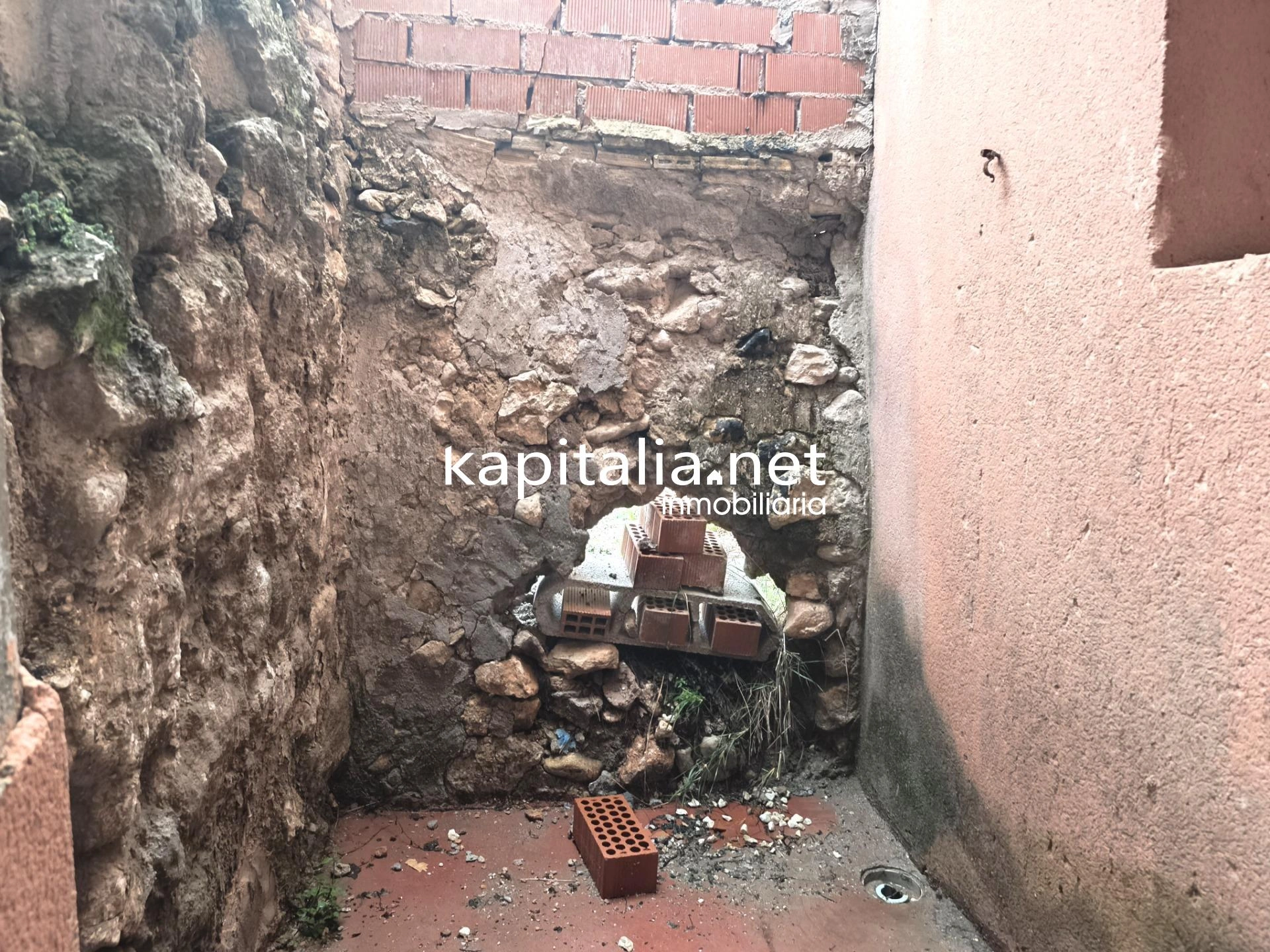 10096 - CASA PARA REFORMAR A LA VENTA EN COCENTAINA