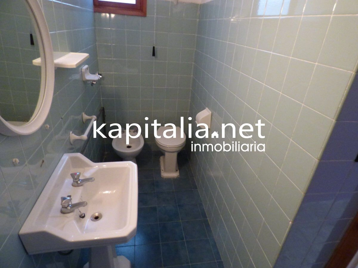 10252 - Venta de gran piso en Ontinyent