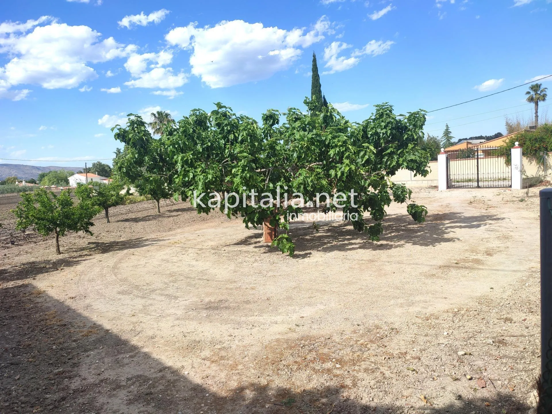 TERRENO A LA VENTA EN ONTINYENT UBICADO ZONA EL LLOMBO