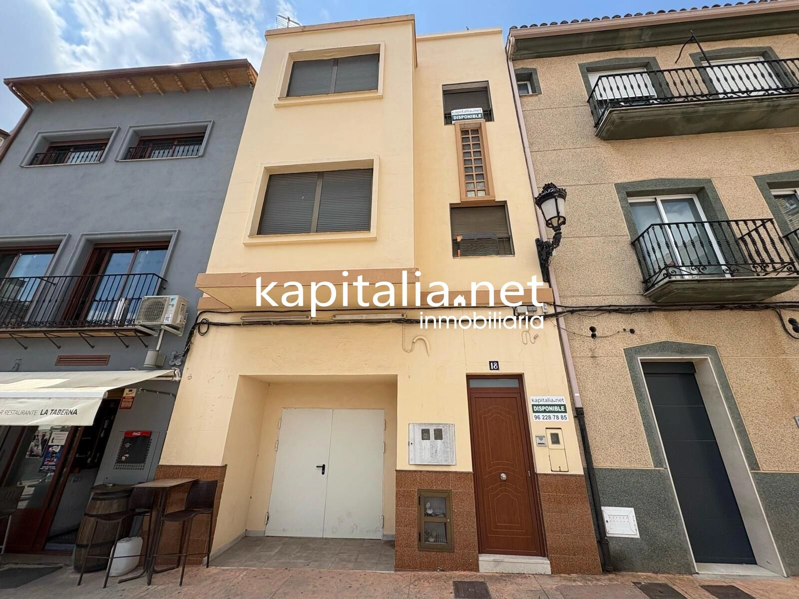 09930 - ESTUPENDO PISO DUPLEX CENTRICO A LA VENTA EN ENGUERA