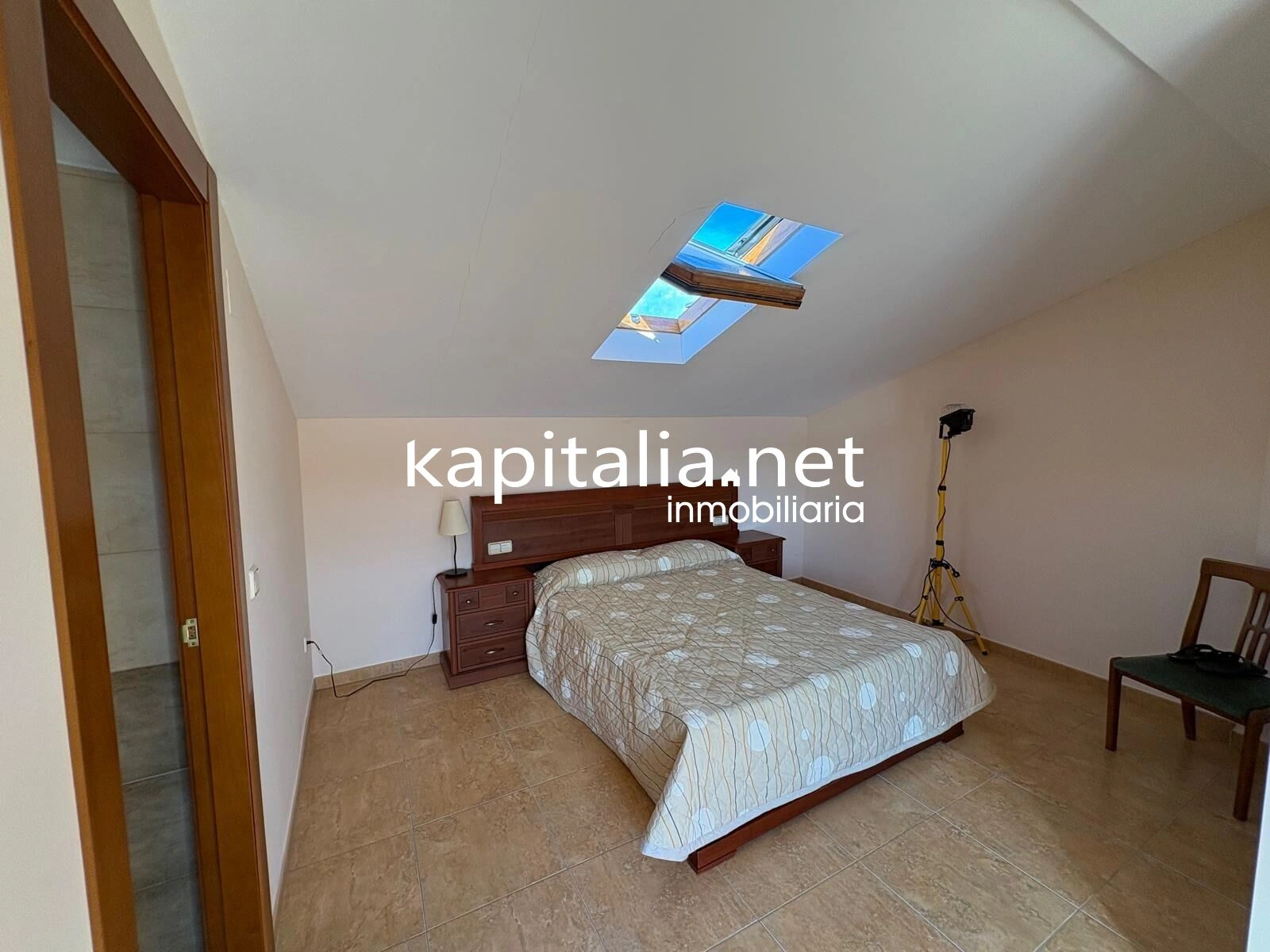 EXCLUSIVE SEMI-DETACHED HOUSE FOR SALE, READY TO MOVE INTO IN ANNA