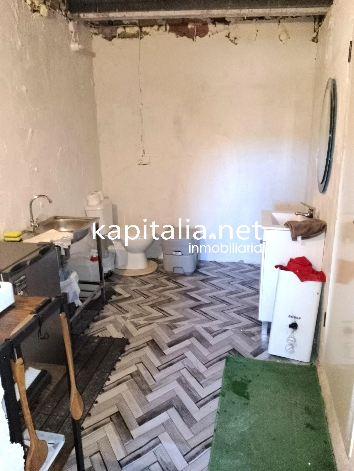 08891 - CASA CON TERRENO Y ALMACEN A LA VENTA EN ONTINYENT, UBICADA EN LA ZONA DE MORERA.