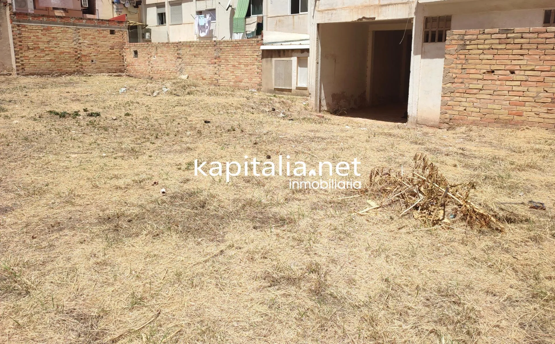 09327 - URBAN LAND FOR SALE IN ONTINYENT, LOCATED IN CENTRAL AREA.