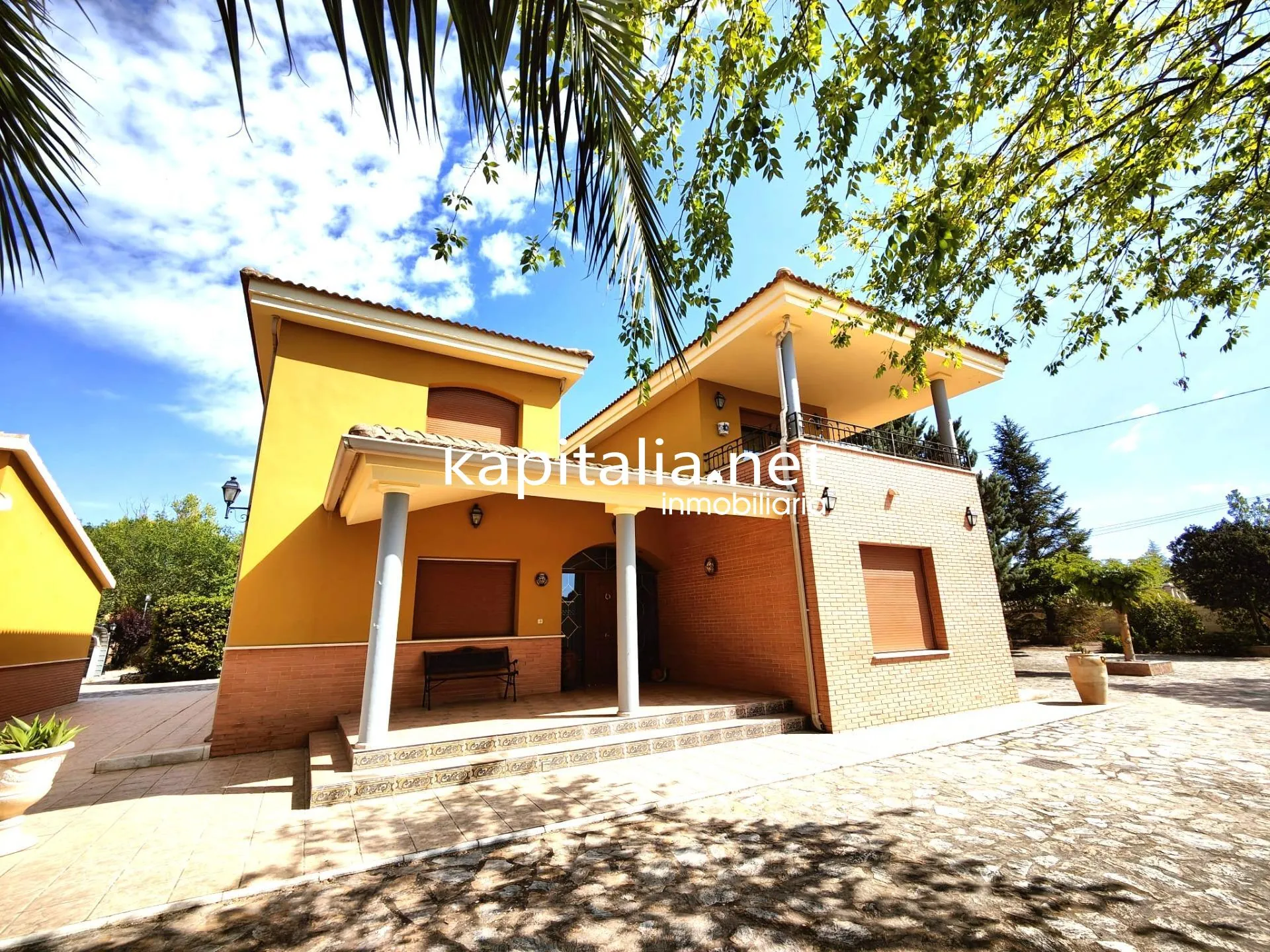 09793 - INTERESANTE CHALET A LA VENTA EN BANYERES DE MARIOLA