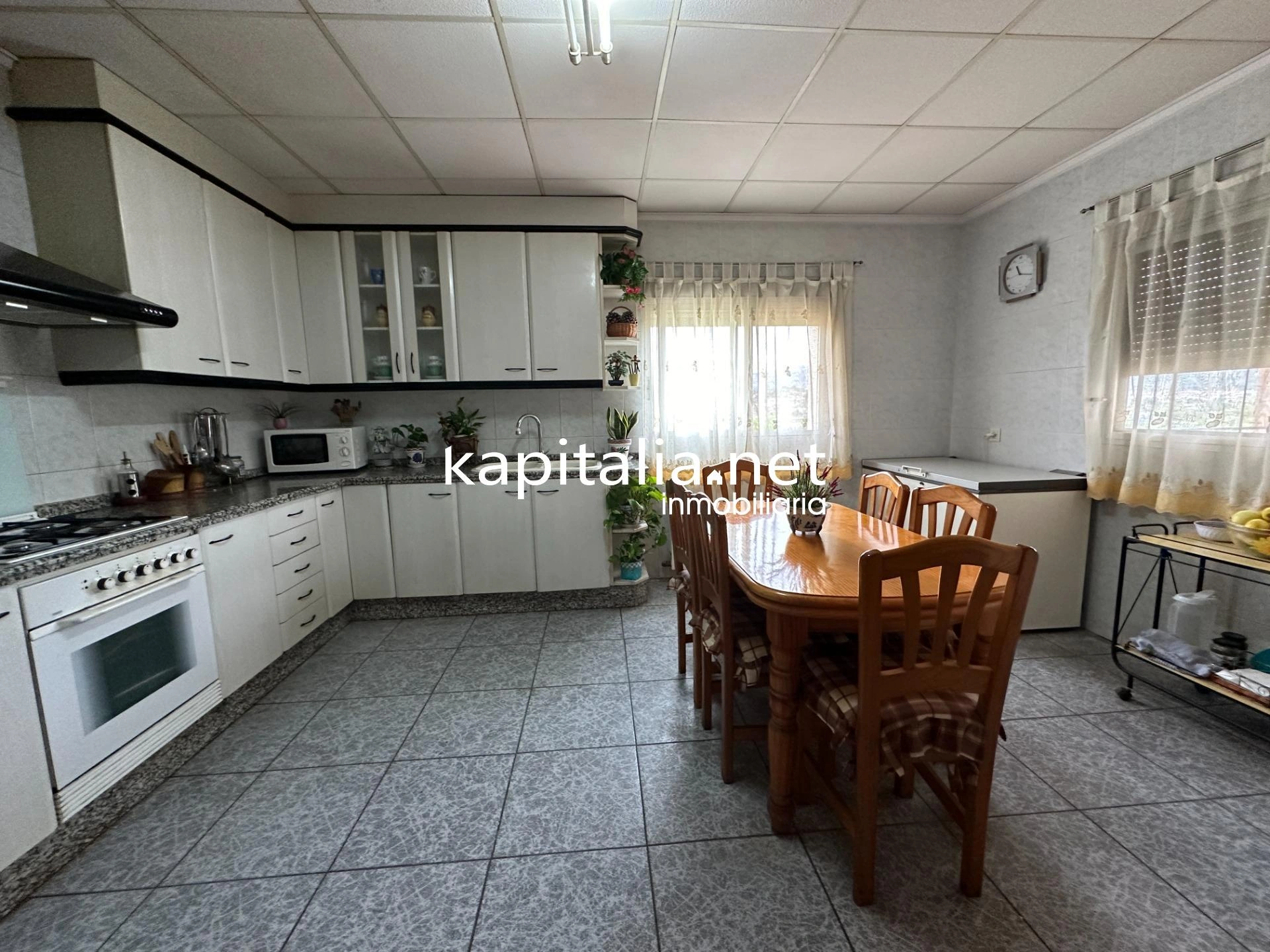 Chalet a la venta en Cocentaina, Alicante.