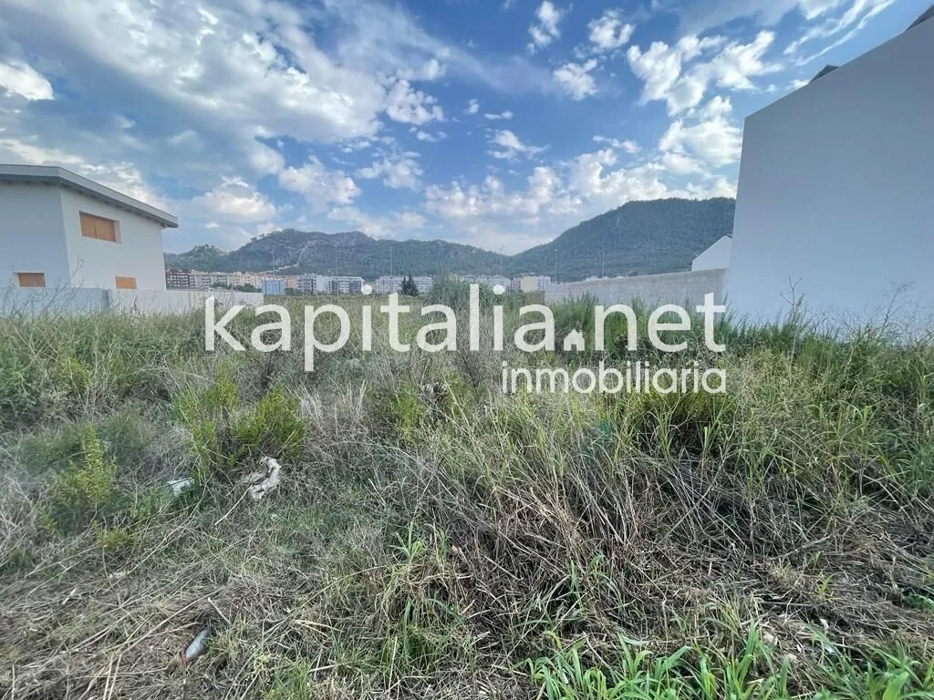 08666 - Solar urbana a la venta en Xativa