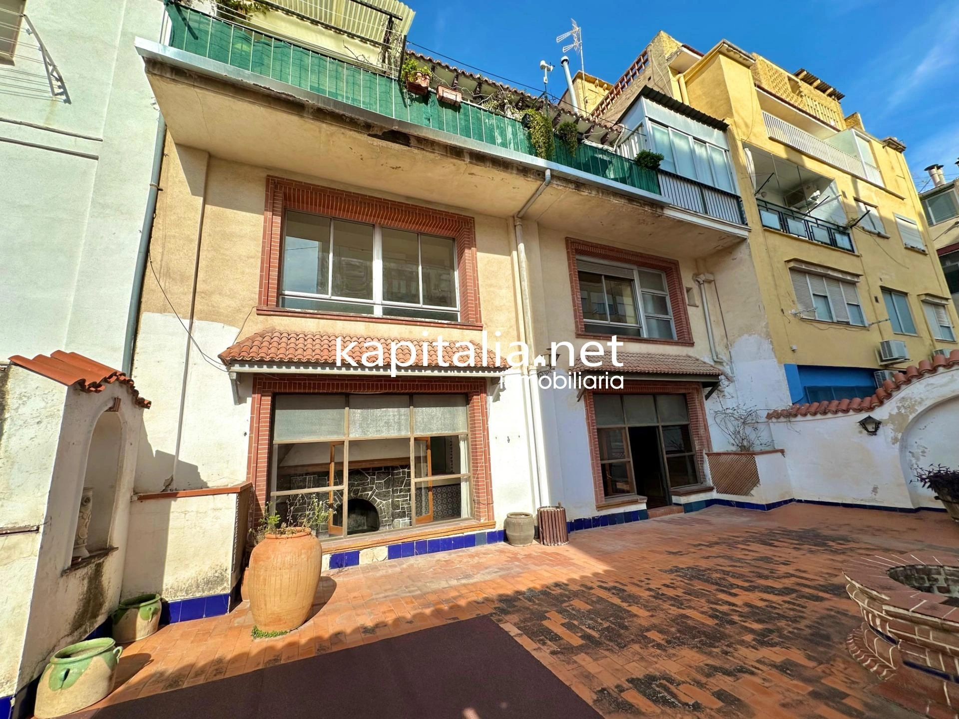 09750 - Gran casa con encanto a la venta en Alcoy