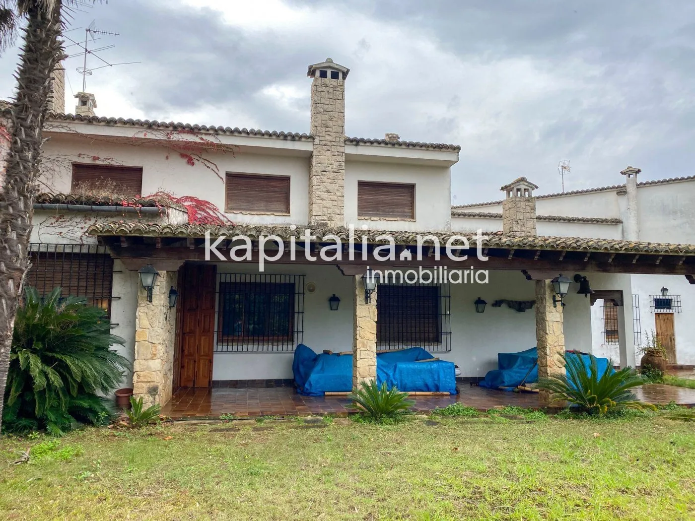 06369 - Casa señorial con gran jardín en el centro de Atzeneta d'Albaida