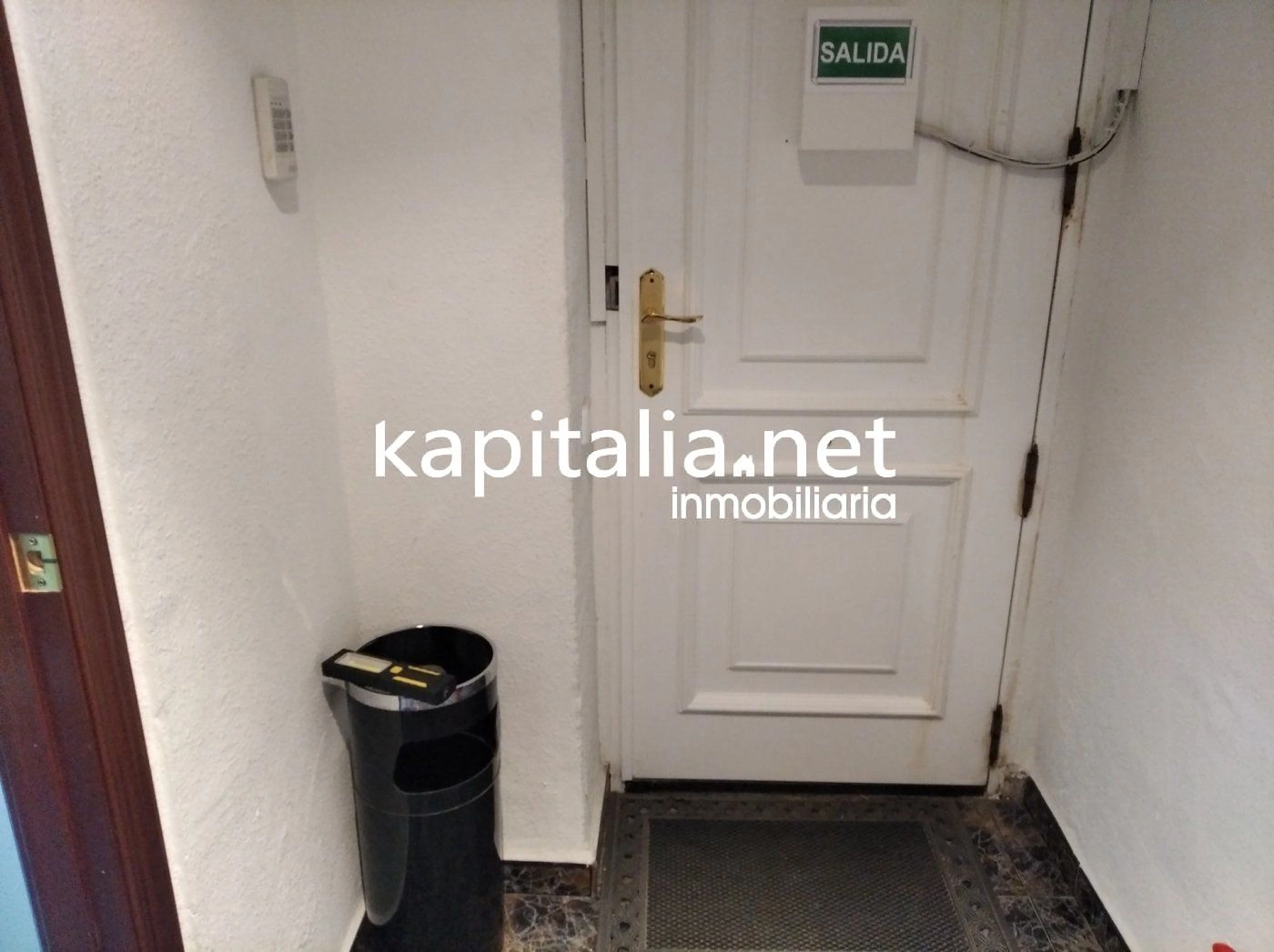 06540 - Locales comerciales a la venta en Ontinyent, zona El Llombo.