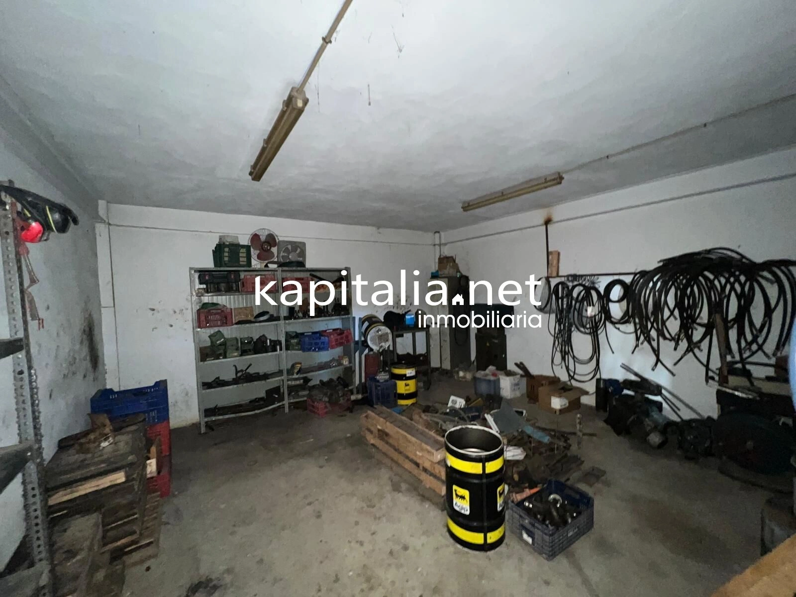 09907 - ESTUPENDA NAVE A LA VENTA EN QUATRETONDA