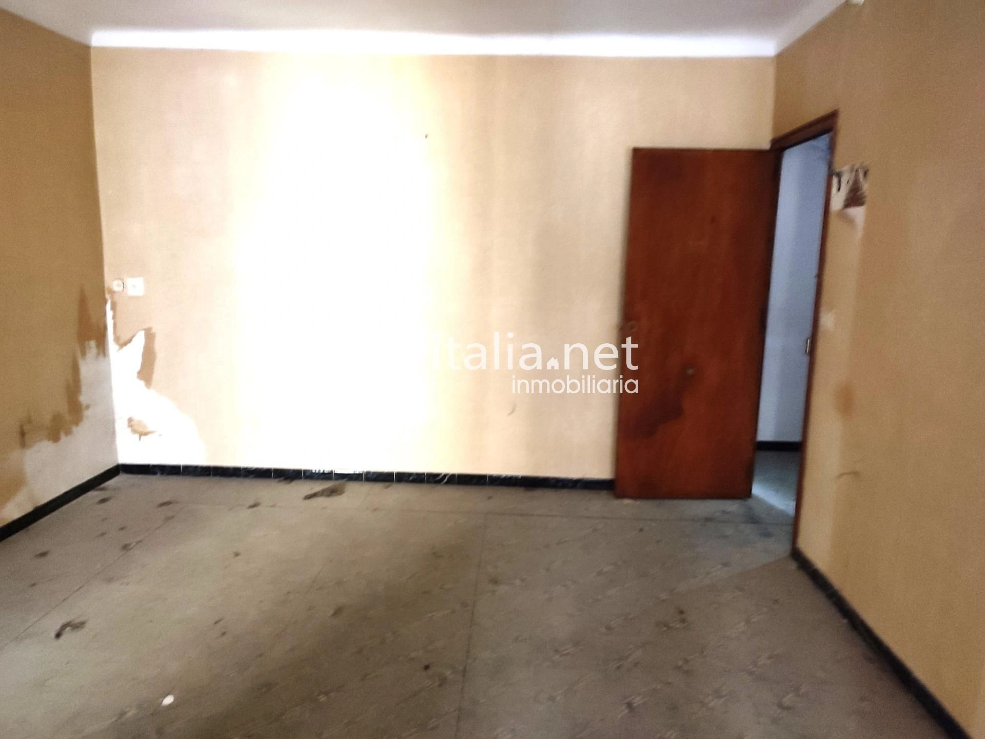 08152 - HOUSE WITH GARAGE FOR SALE IN BANYERES DE MARIOLA.