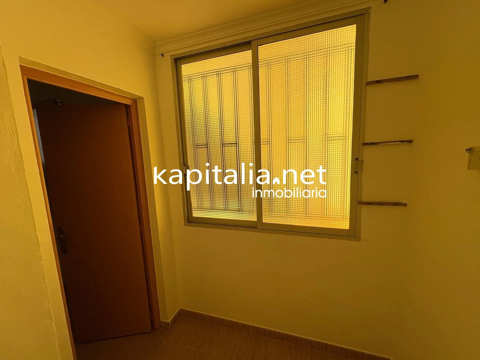 09930 - ESTUPENDO PISO DUPLEX CENTRICO A LA VENTA EN ENGUERA