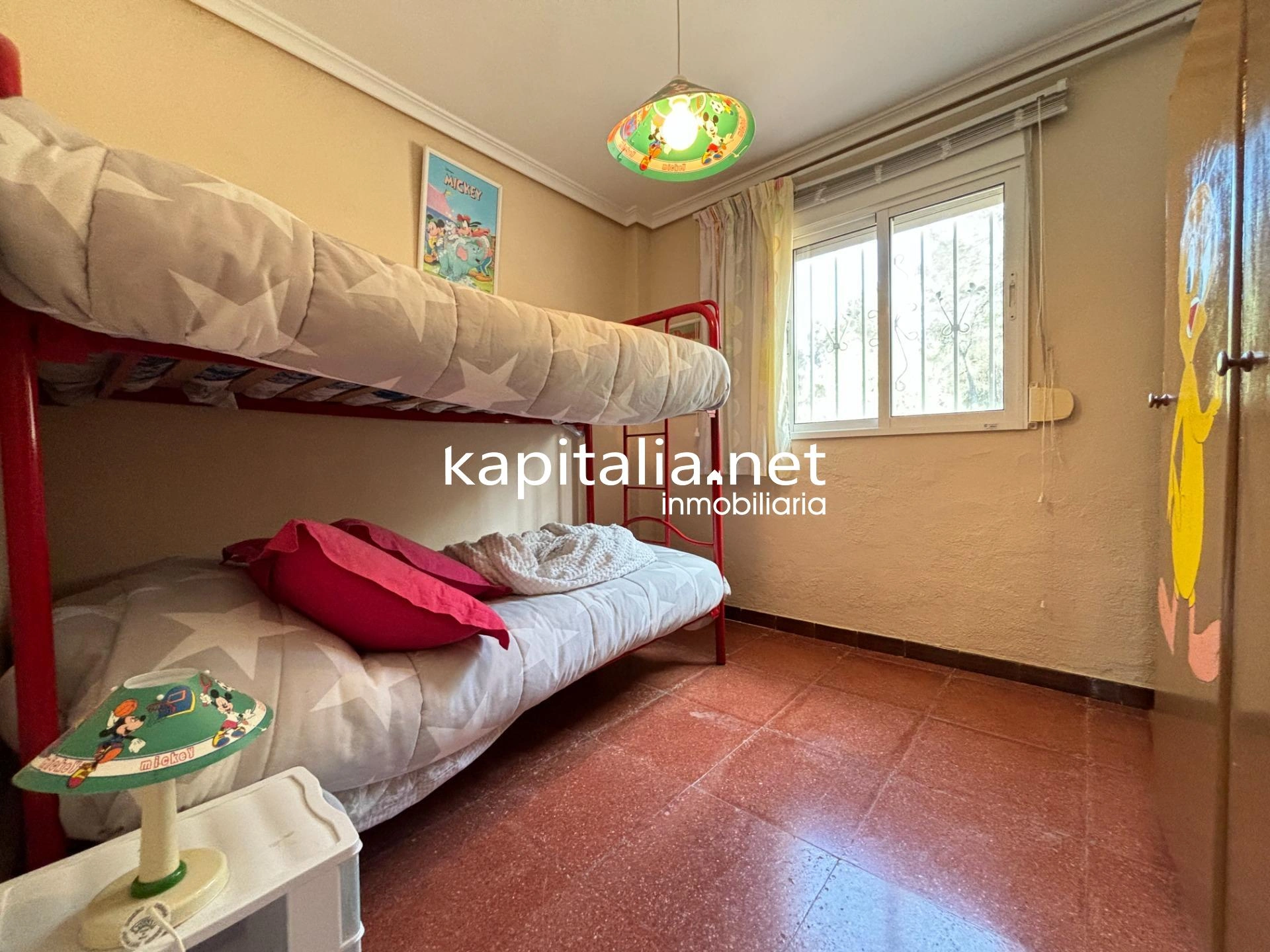 09402 - Propiedad con dos viviendas en Bocairent