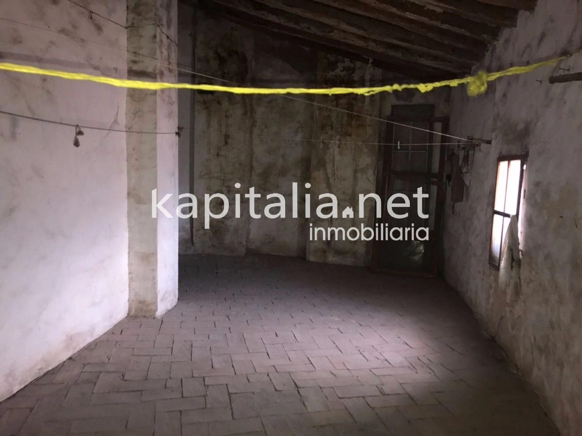 Casa de 500m2 a la venta en Bocairent