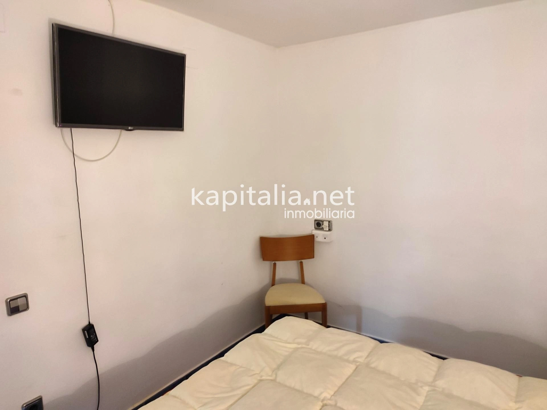 08143 - COMMERCIAL PREMISES FOR SALE IN ONTINYENT, LOCATED IN A CENTRAL AREA.