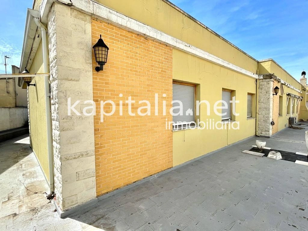 07551 - Casa + Local a la venta en Bocairent.