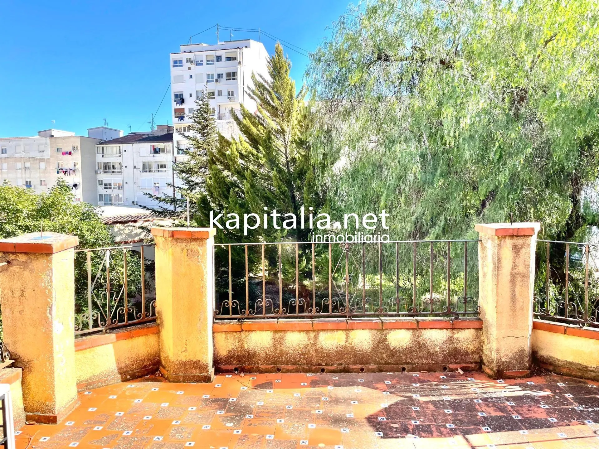 09693 - Gran casa señorial con gran jardín a la venta en Cocentaina!
